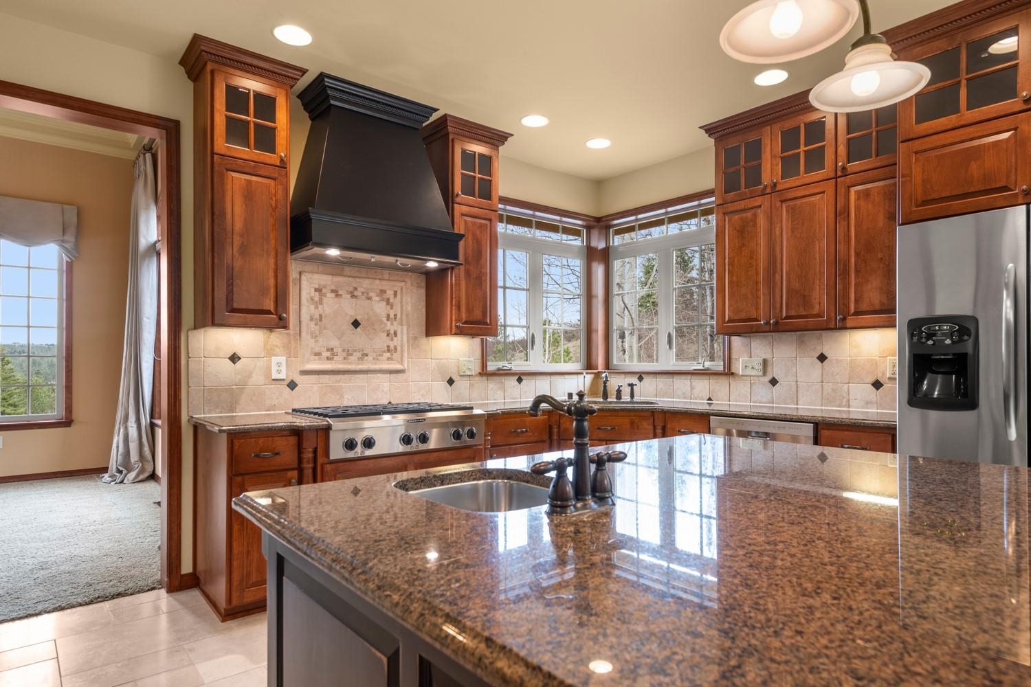 1610 E Eagle Feather Ln - Photo 14