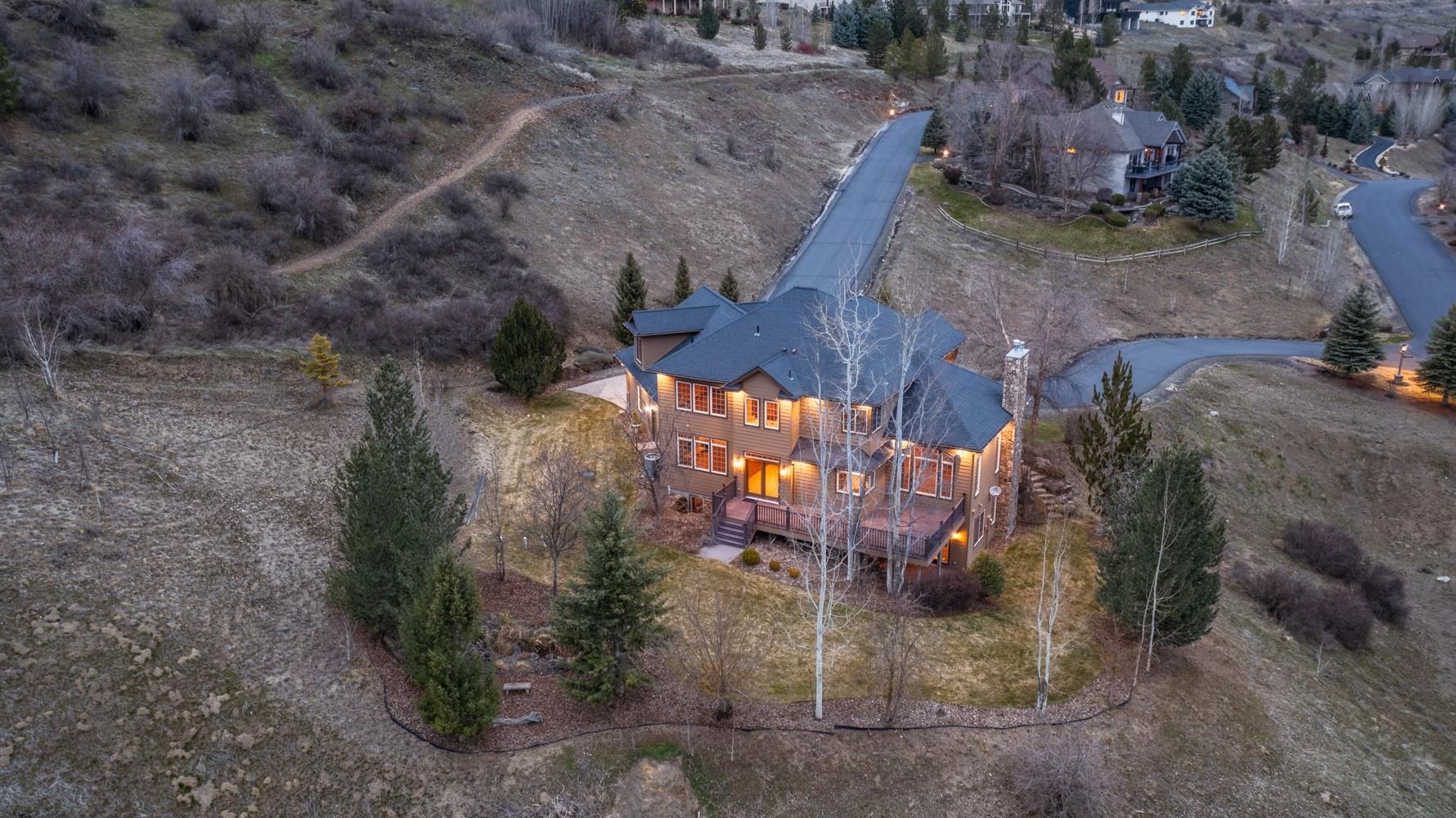 1610 E Eagle Feather Ln - Photo 4