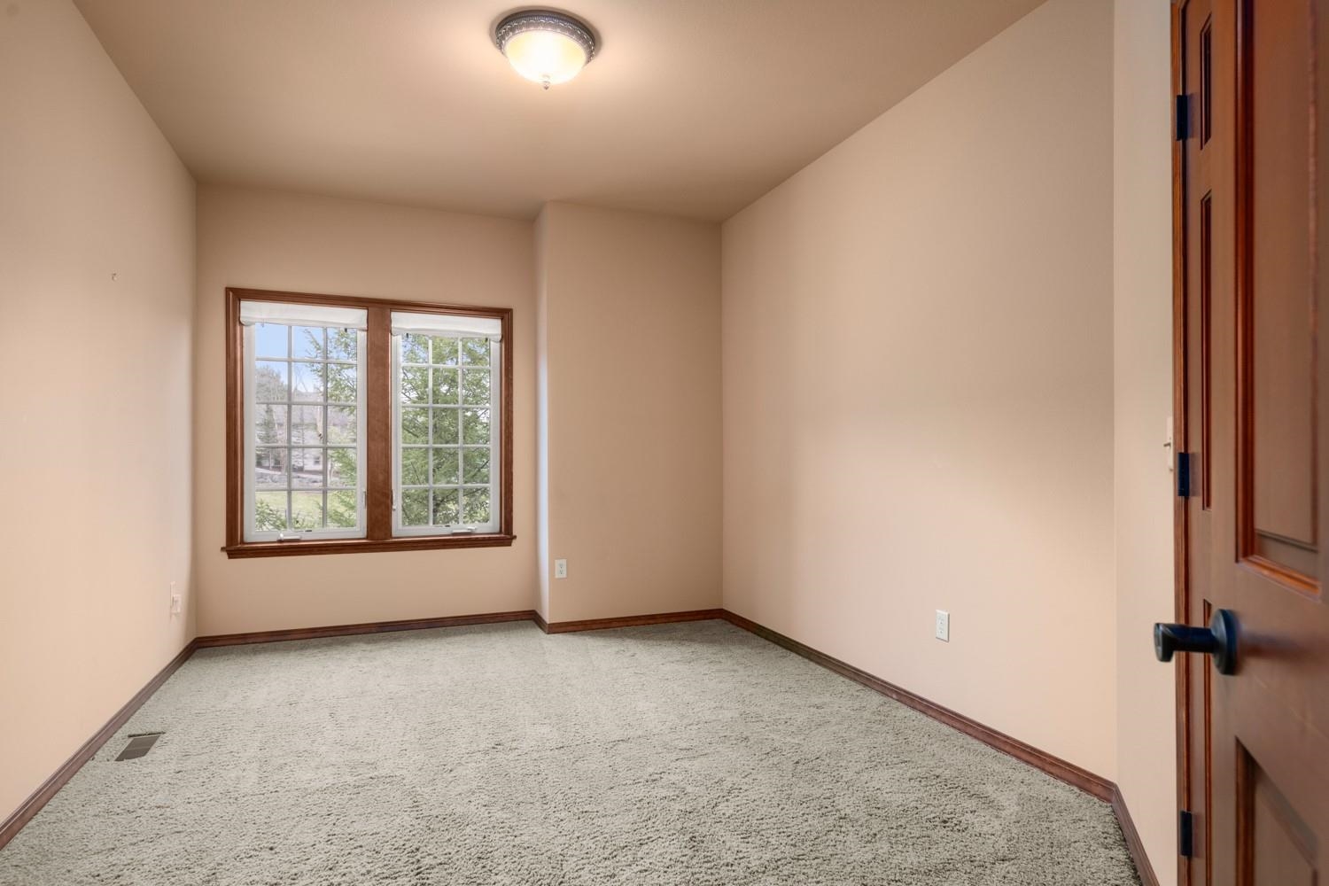 1610 E Eagle Feather Ln - Photo 41