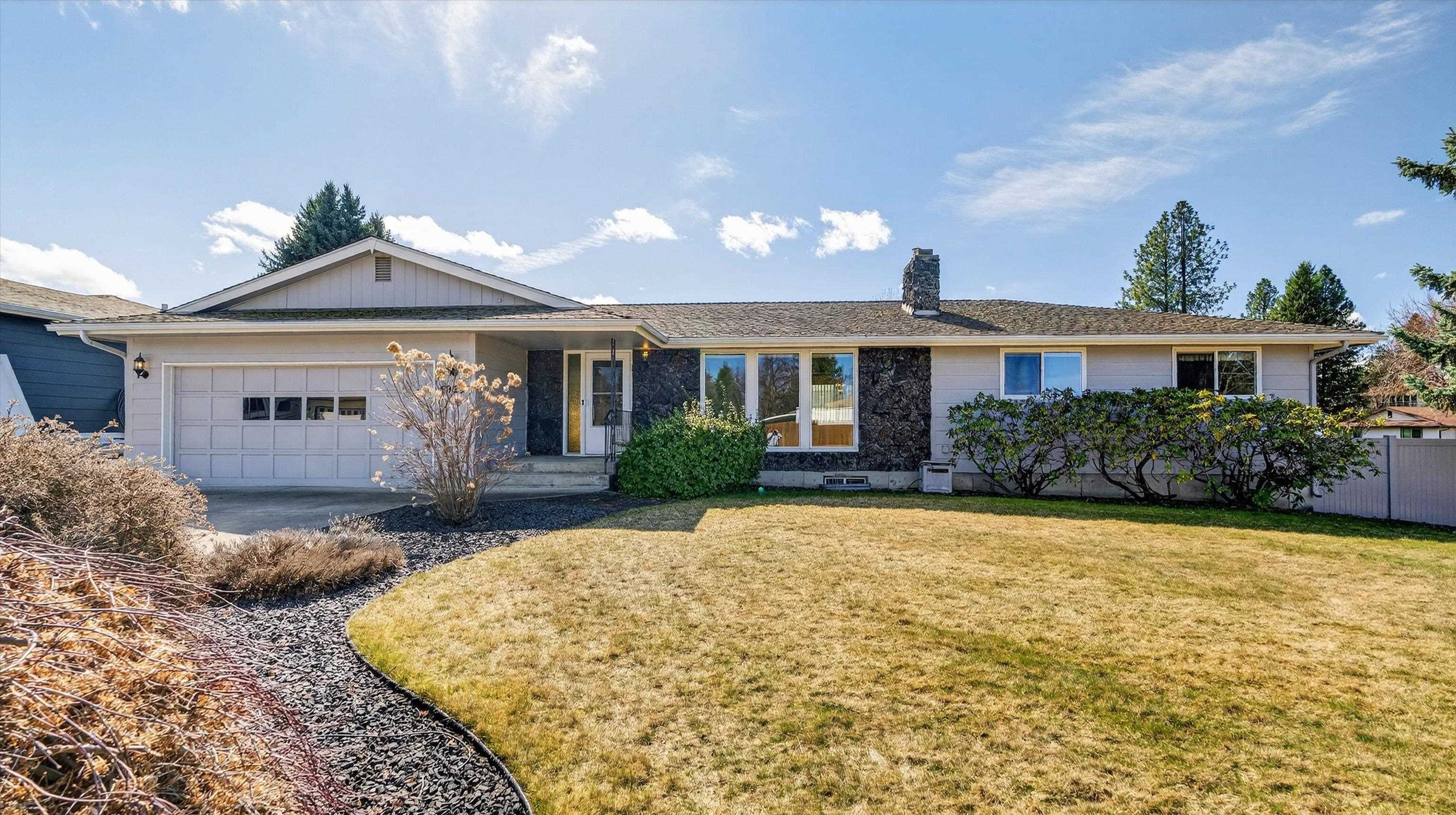 5923 W Tepee Ct - Photo 1