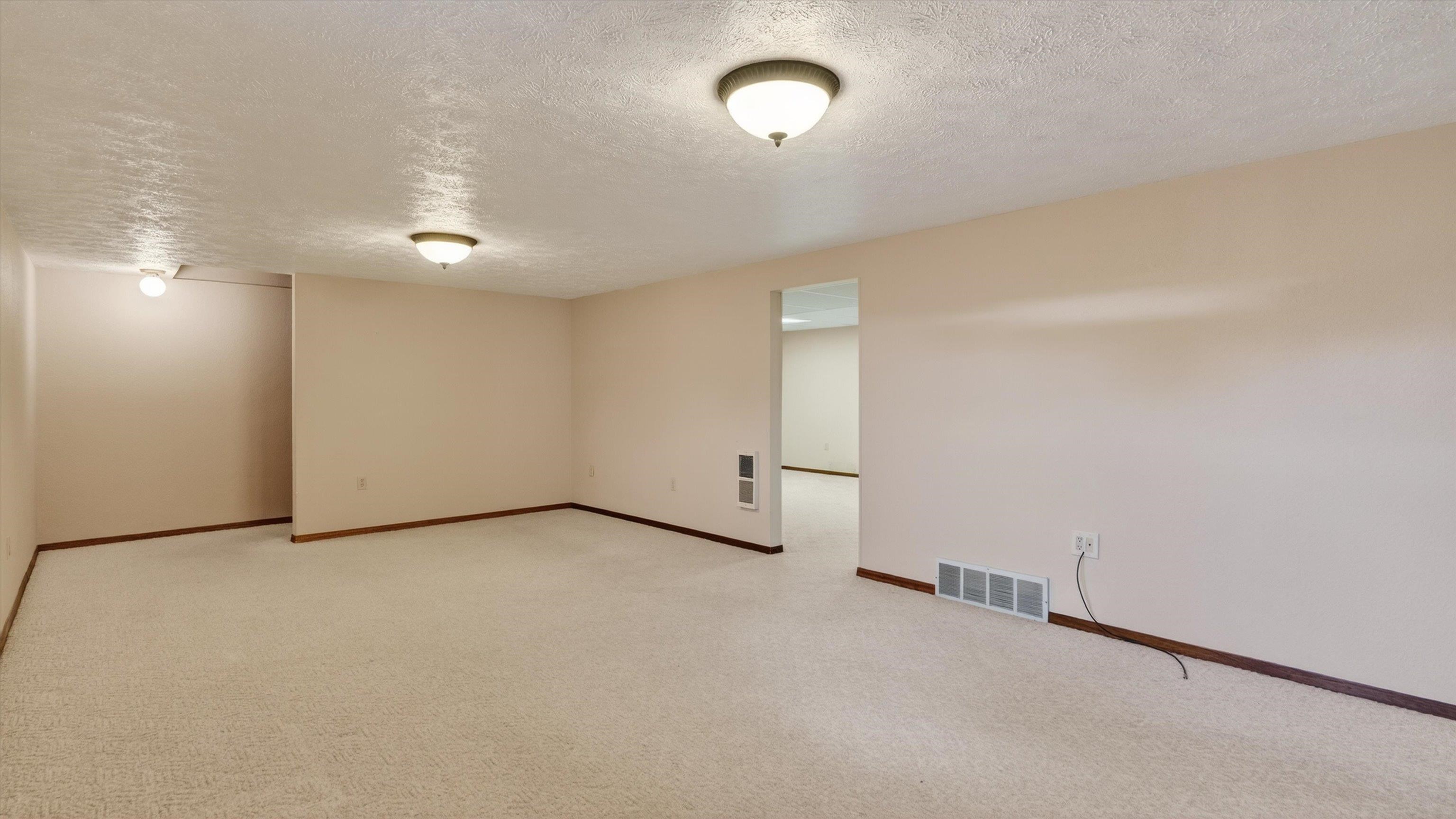 5923 W Tepee Ct - Photo 17