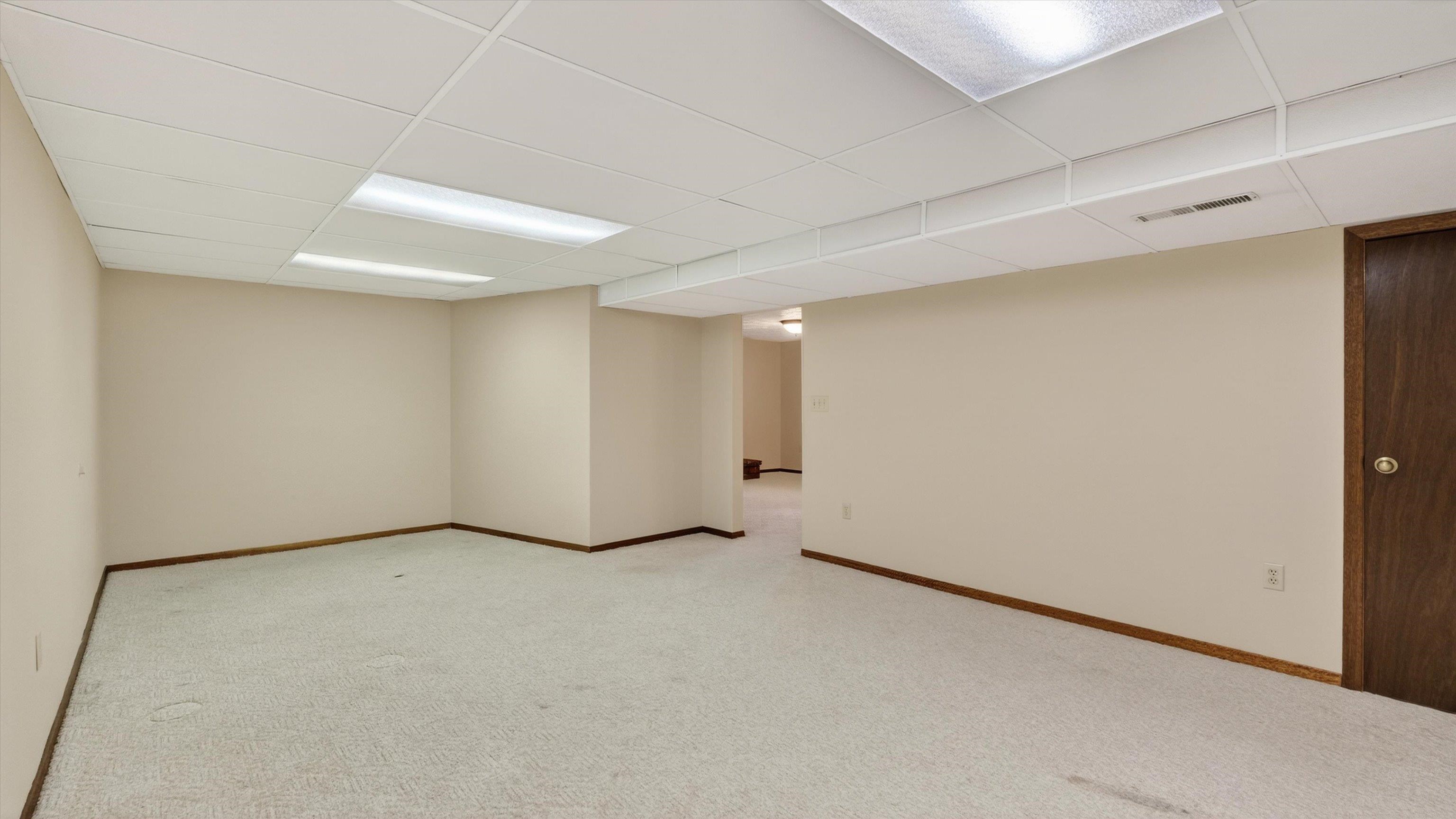5923 W Tepee Ct - Photo 18