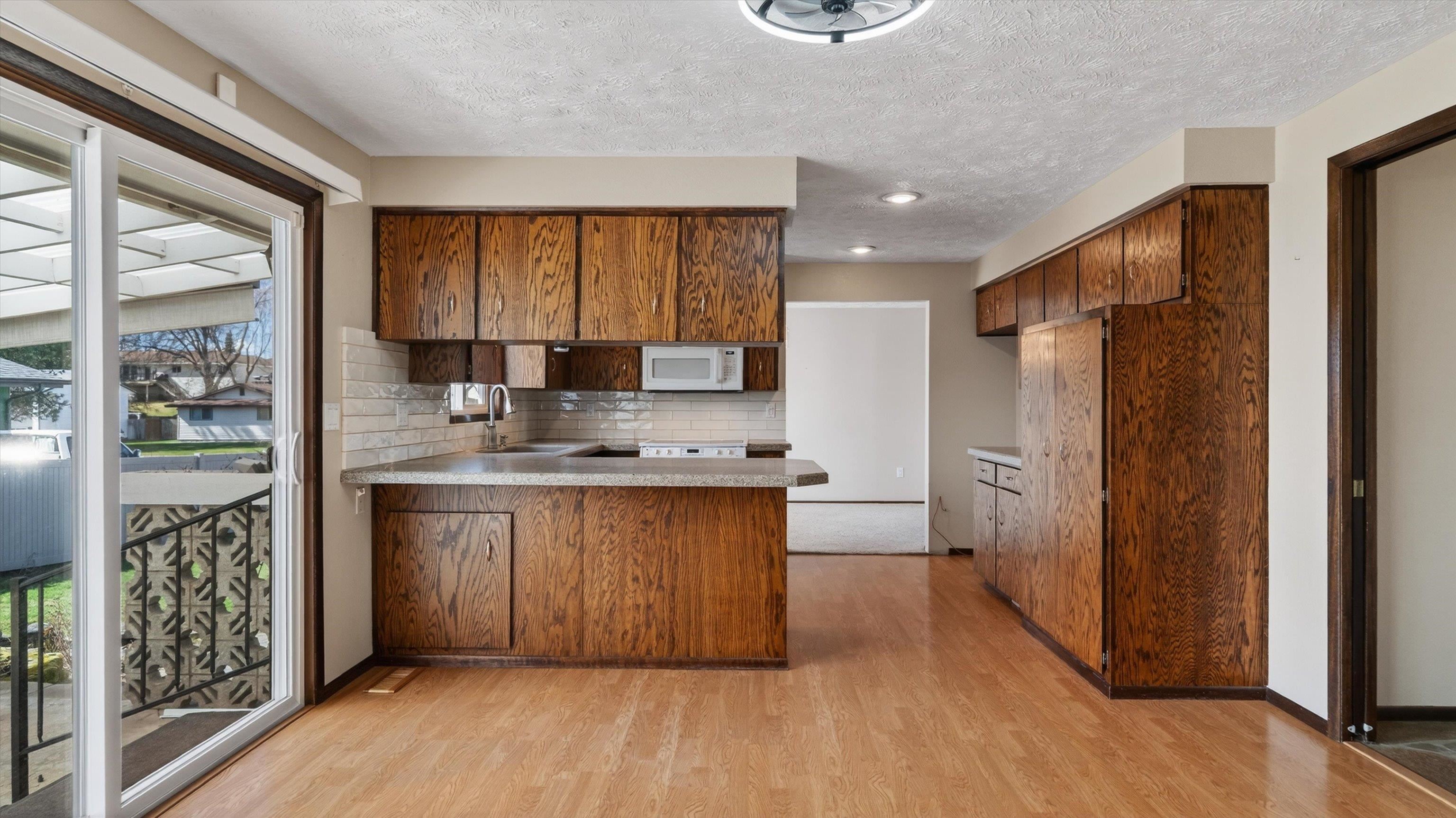 5923 W Tepee Ct - Photo 5