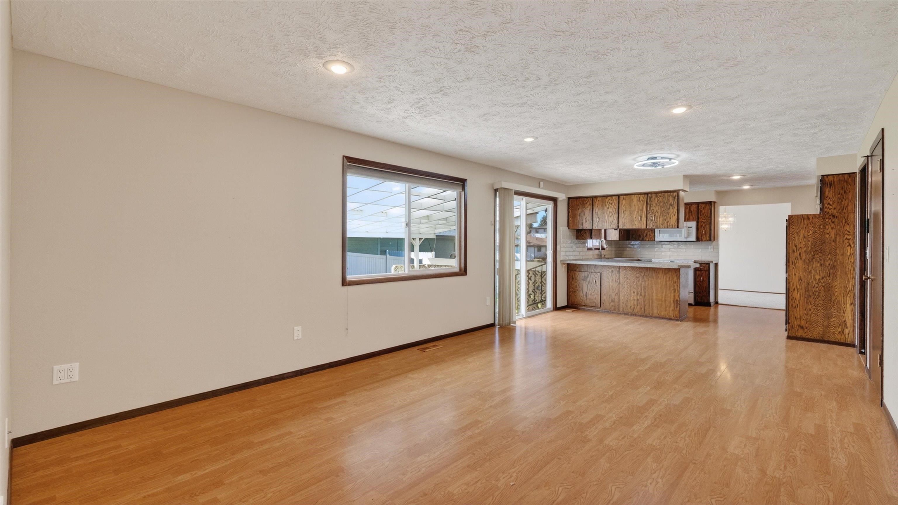 5923 W Tepee Ct - Photo 8