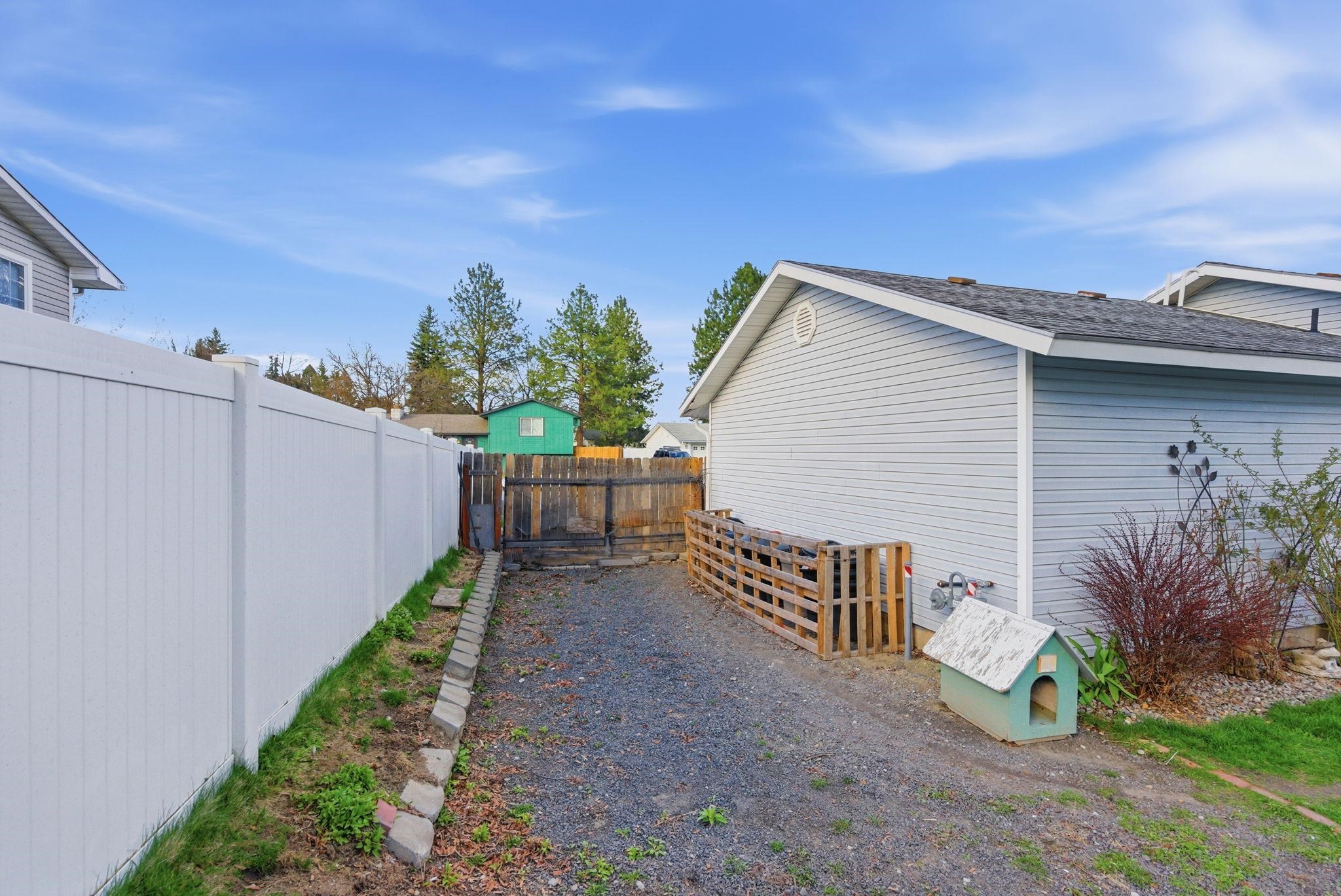 14310 E 23rd Ave - Photo 32