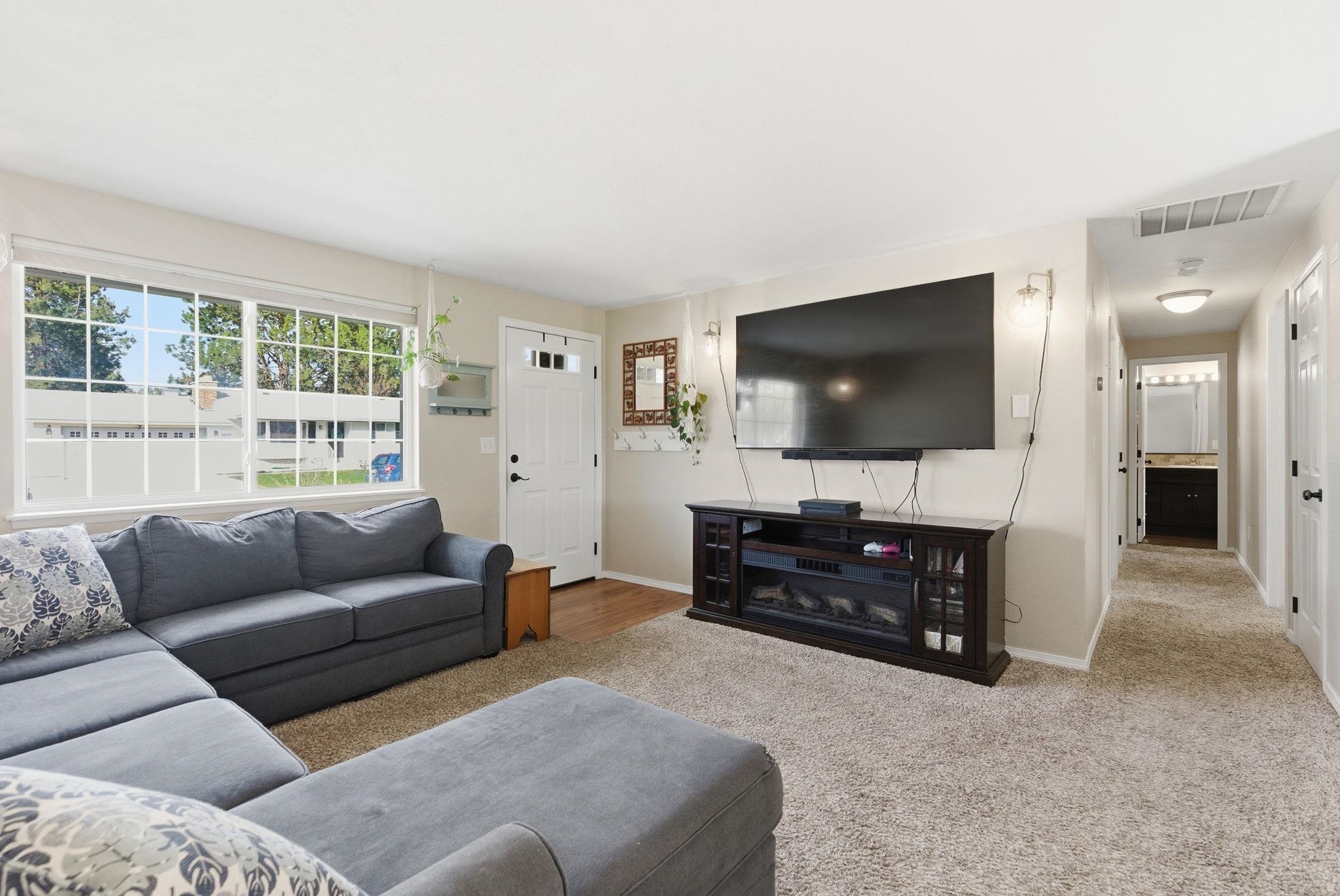14310 E 23rd Ave - Photo 6