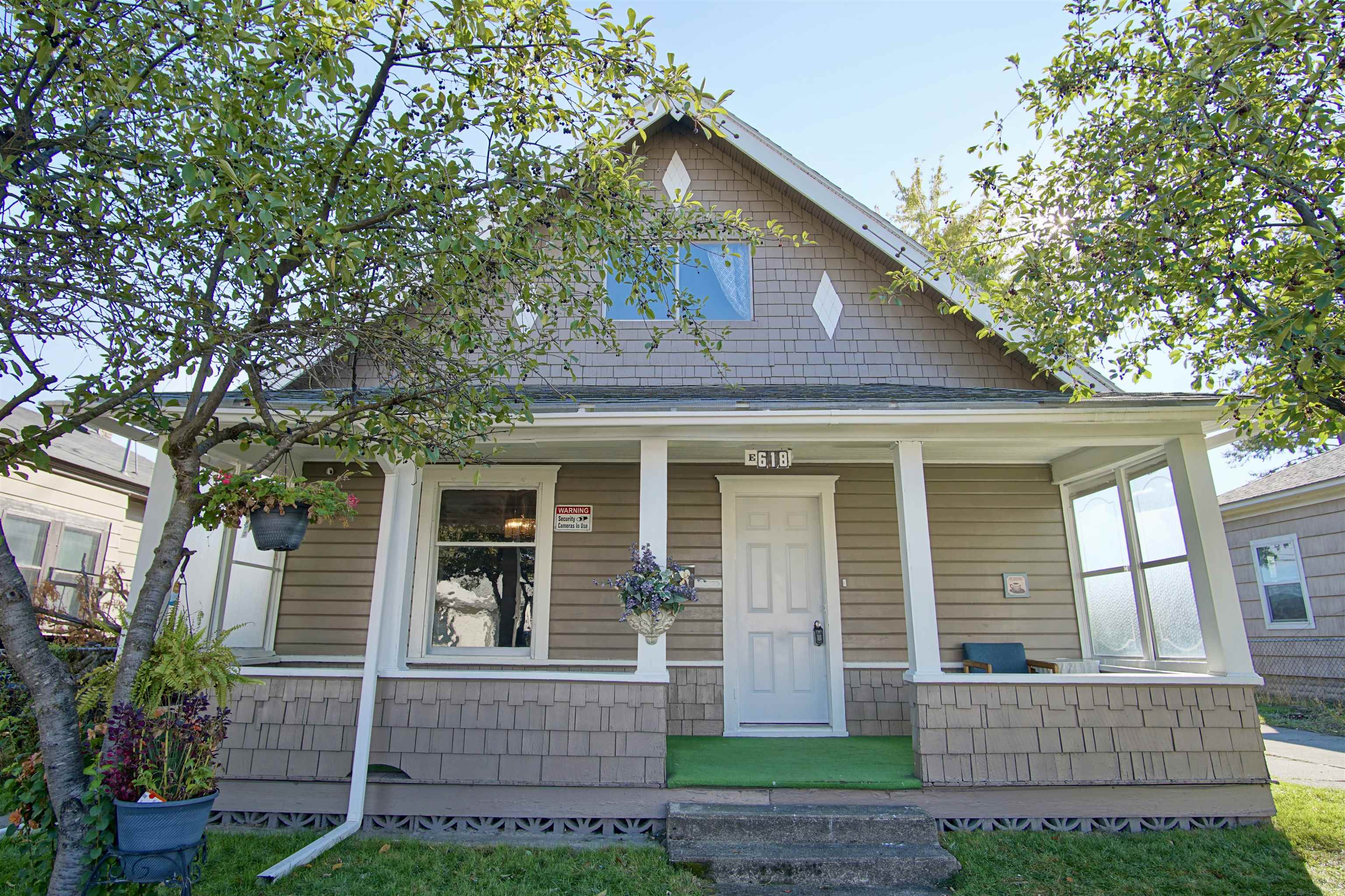 618 E Broad Ave - Photo 3