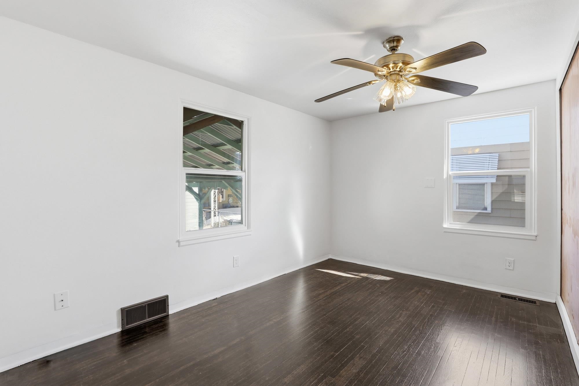 1103 E EMPIRE Ave - Photo 14