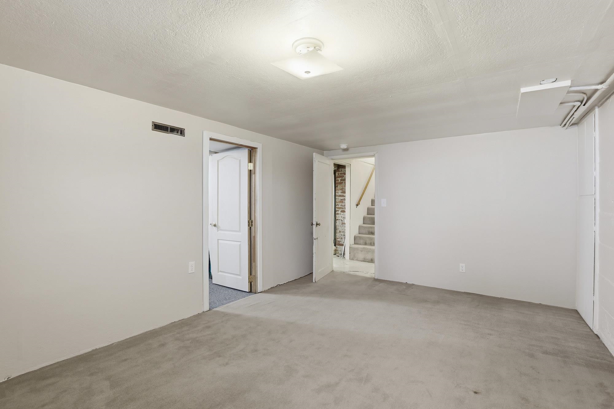 1103 E EMPIRE Ave - Photo 16
