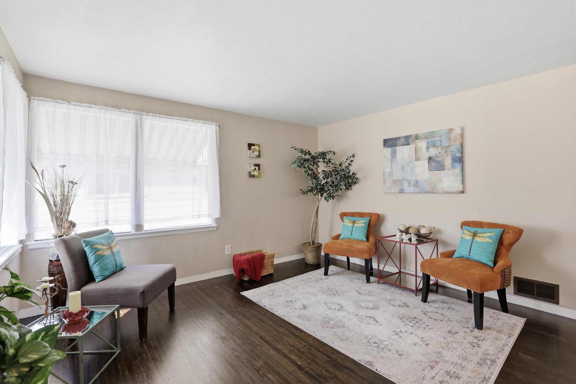 1103 E EMPIRE Ave - Photo 3
