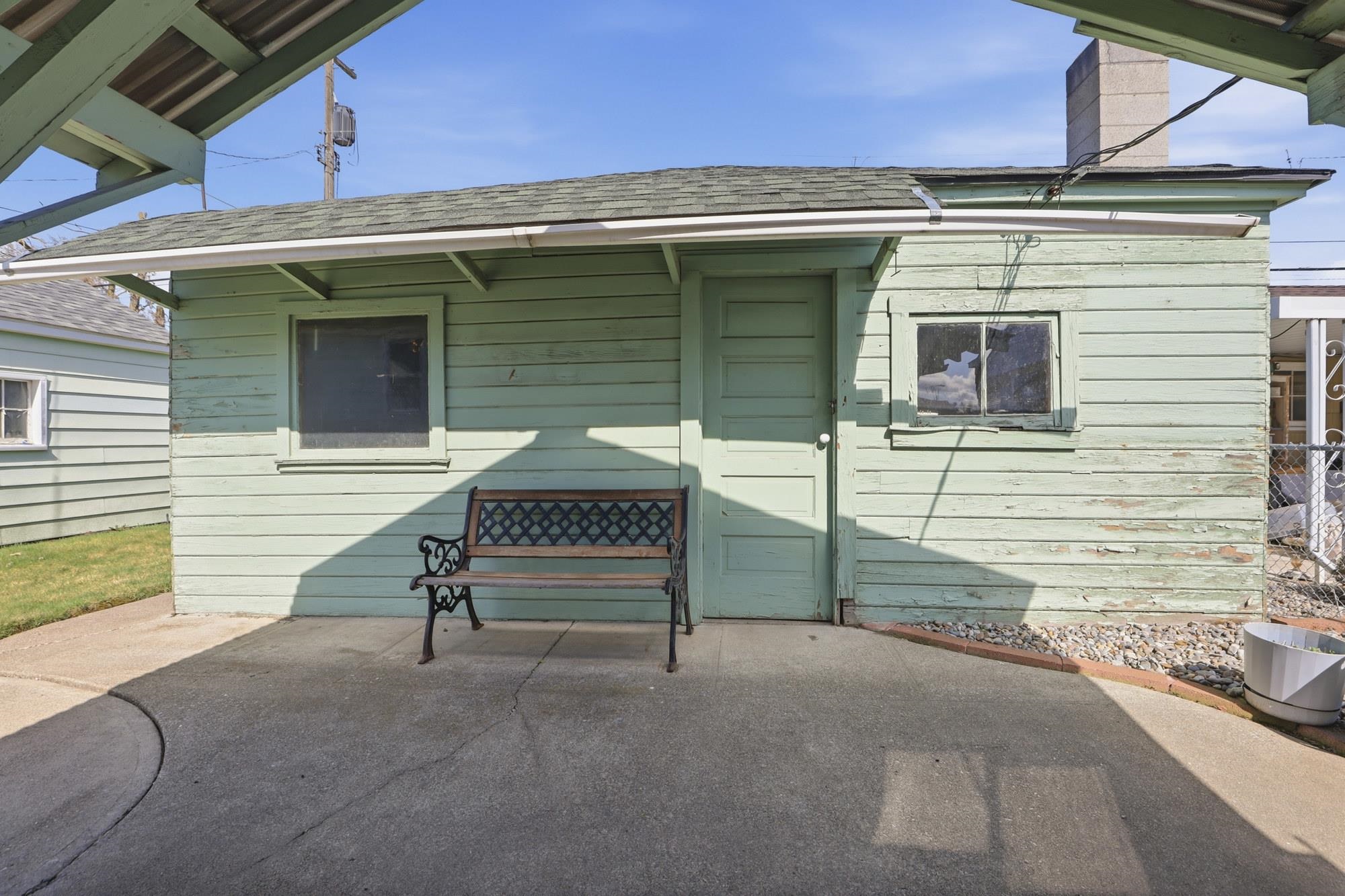 1103 E EMPIRE Ave - Photo 22