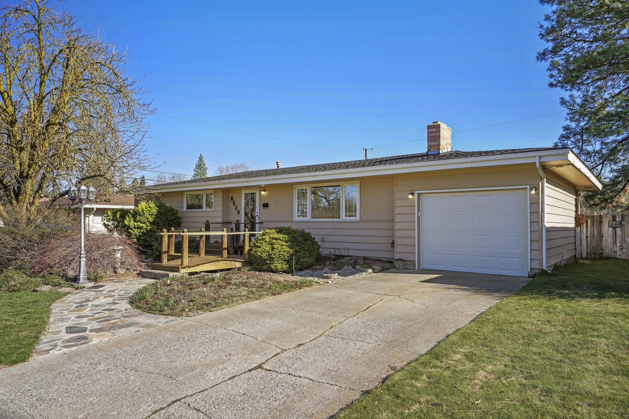 6520 N Fotheringham St - Photo 1