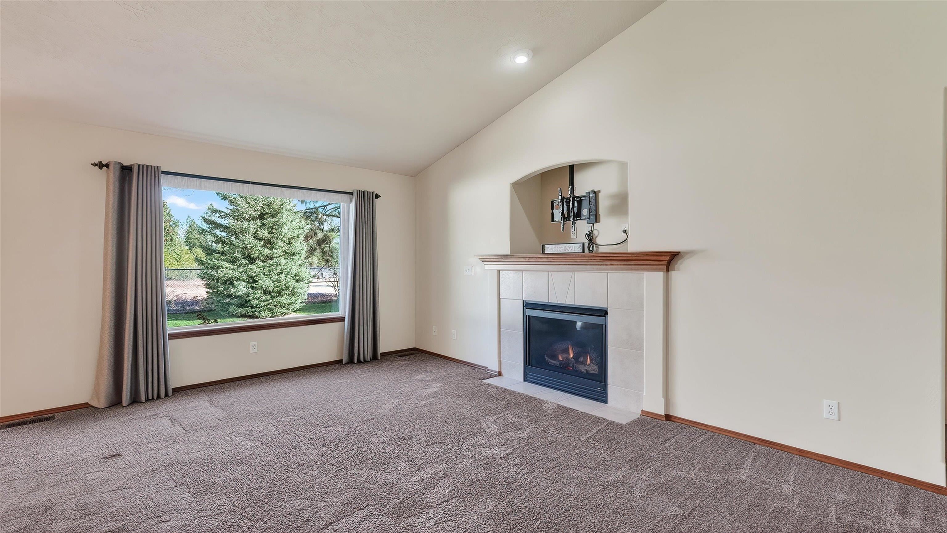 116 N Helstrom Dr - Photo 4