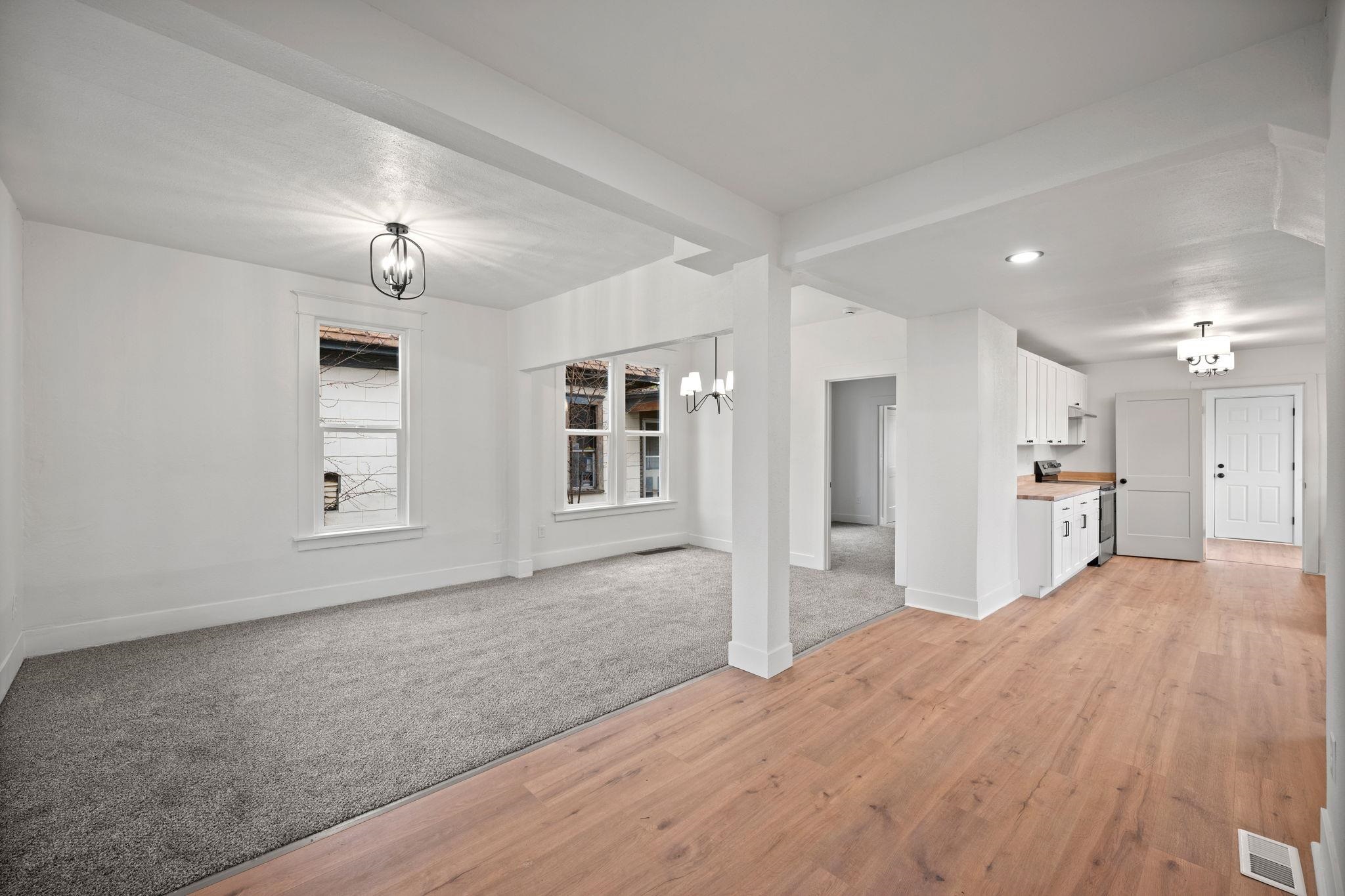 2420 N Astor St - Photo 5