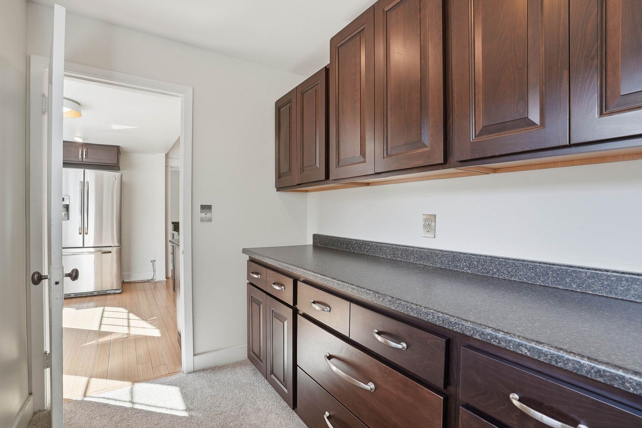 2923 S Manito Blvd - Photo 19
