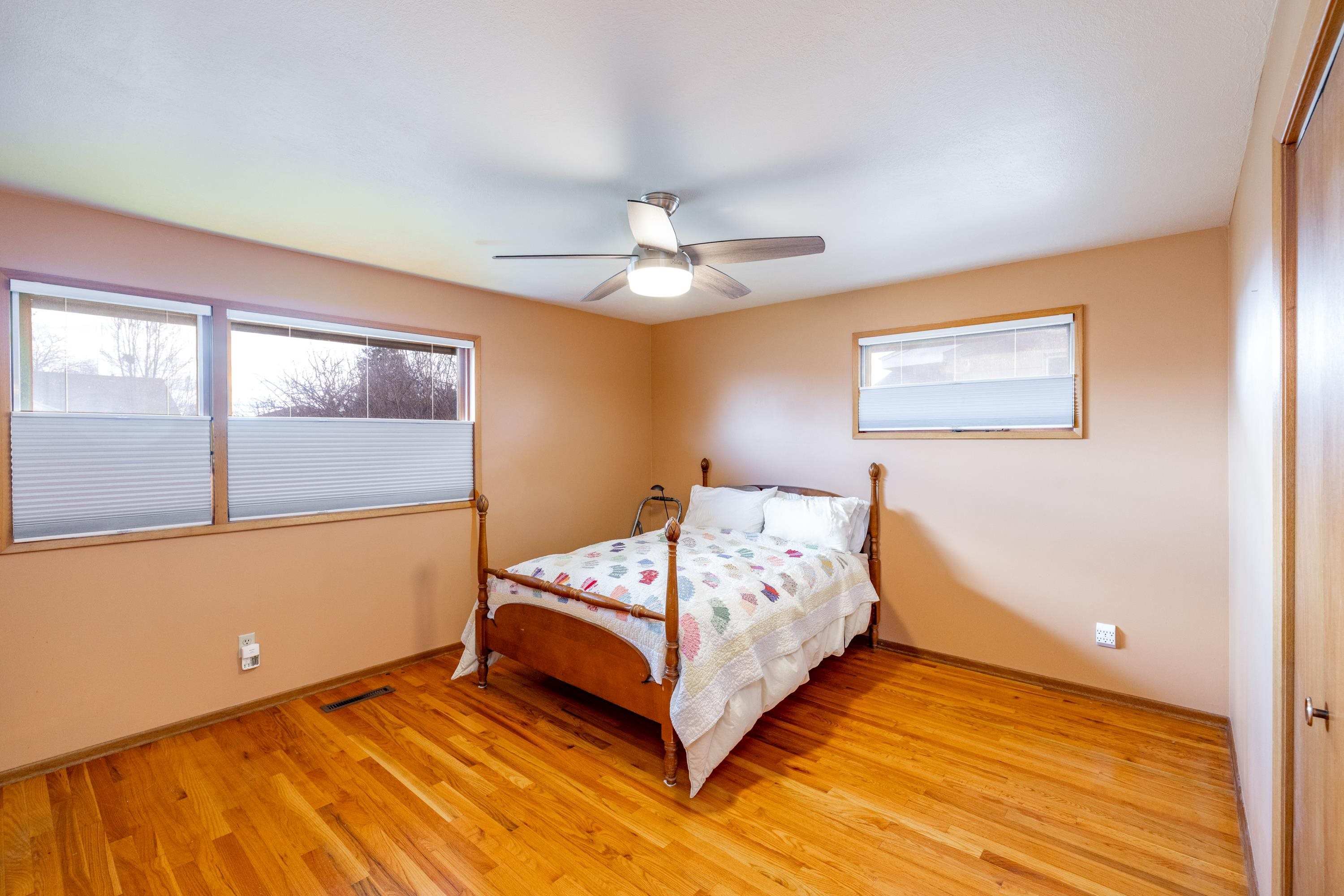 337 W Wabash Ave - Photo 15