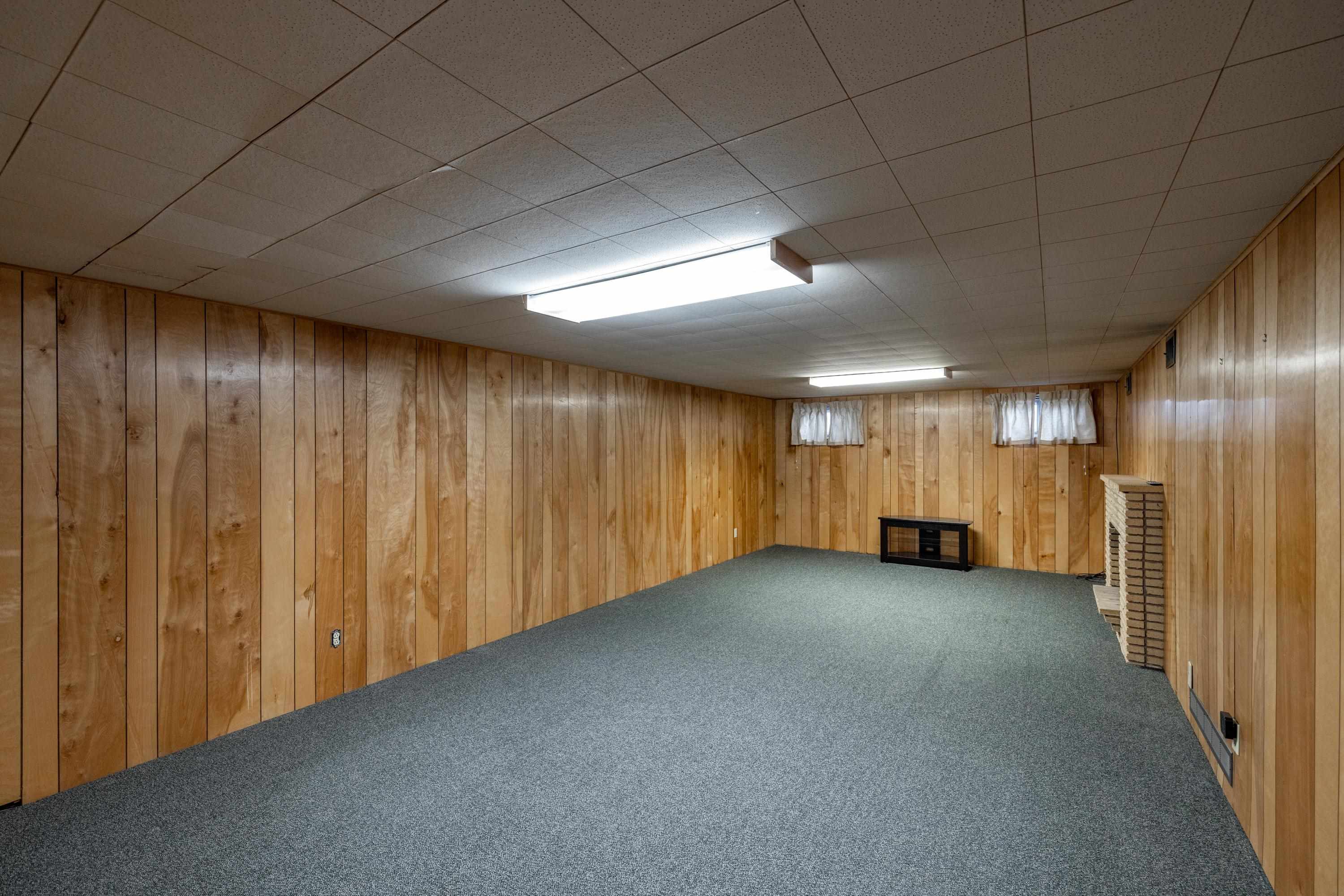 337 W Wabash Ave - Photo 16