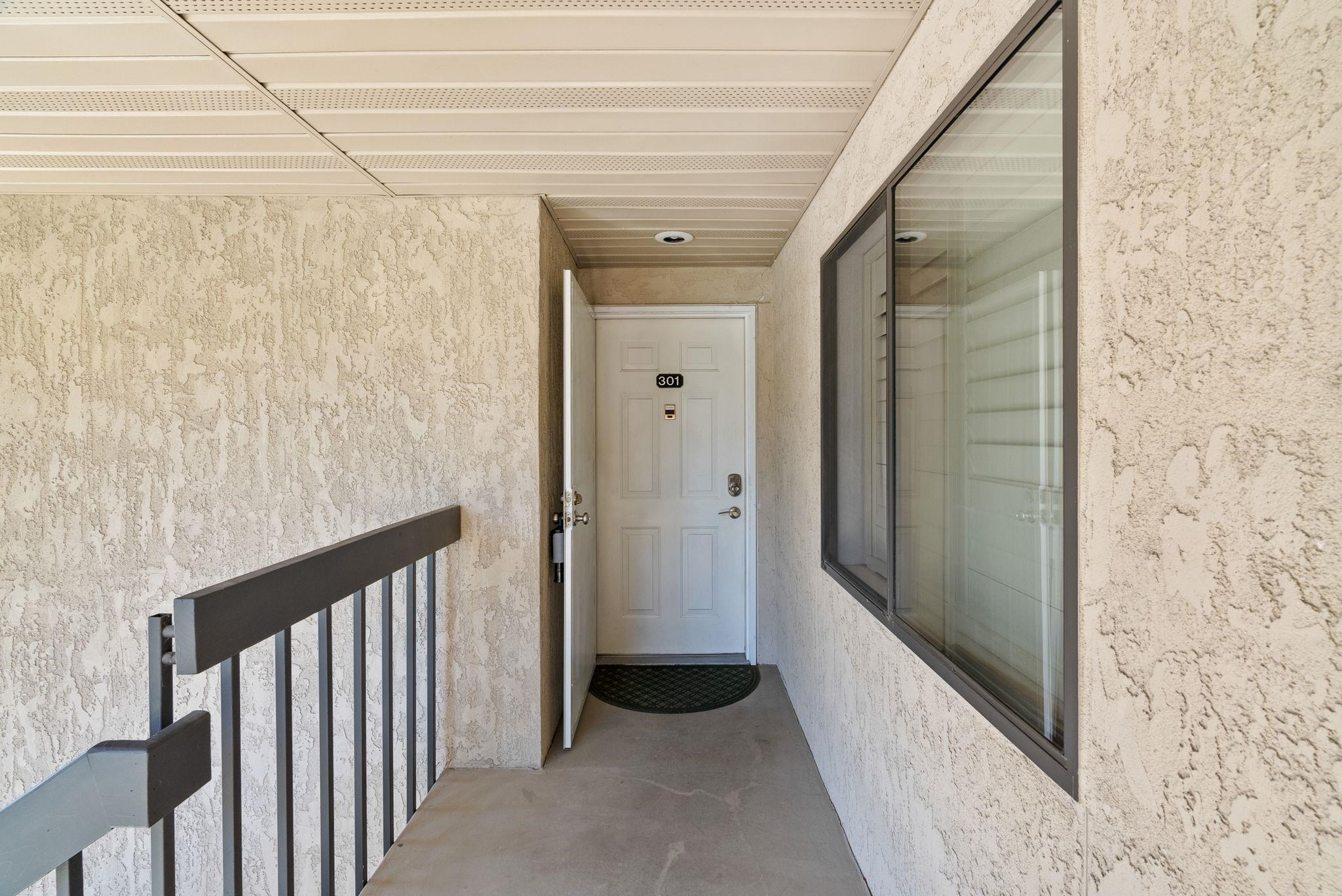 174 S Coeur D'Alene #H301 St - Photo 3