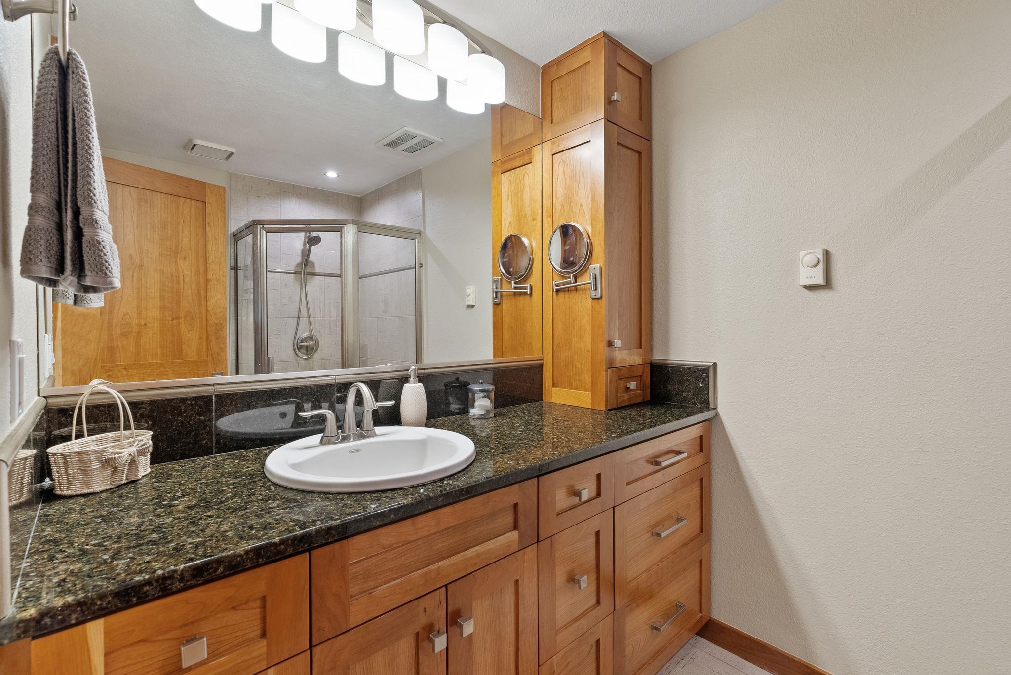 174 S Coeur D'Alene #H301 St - Photo 26