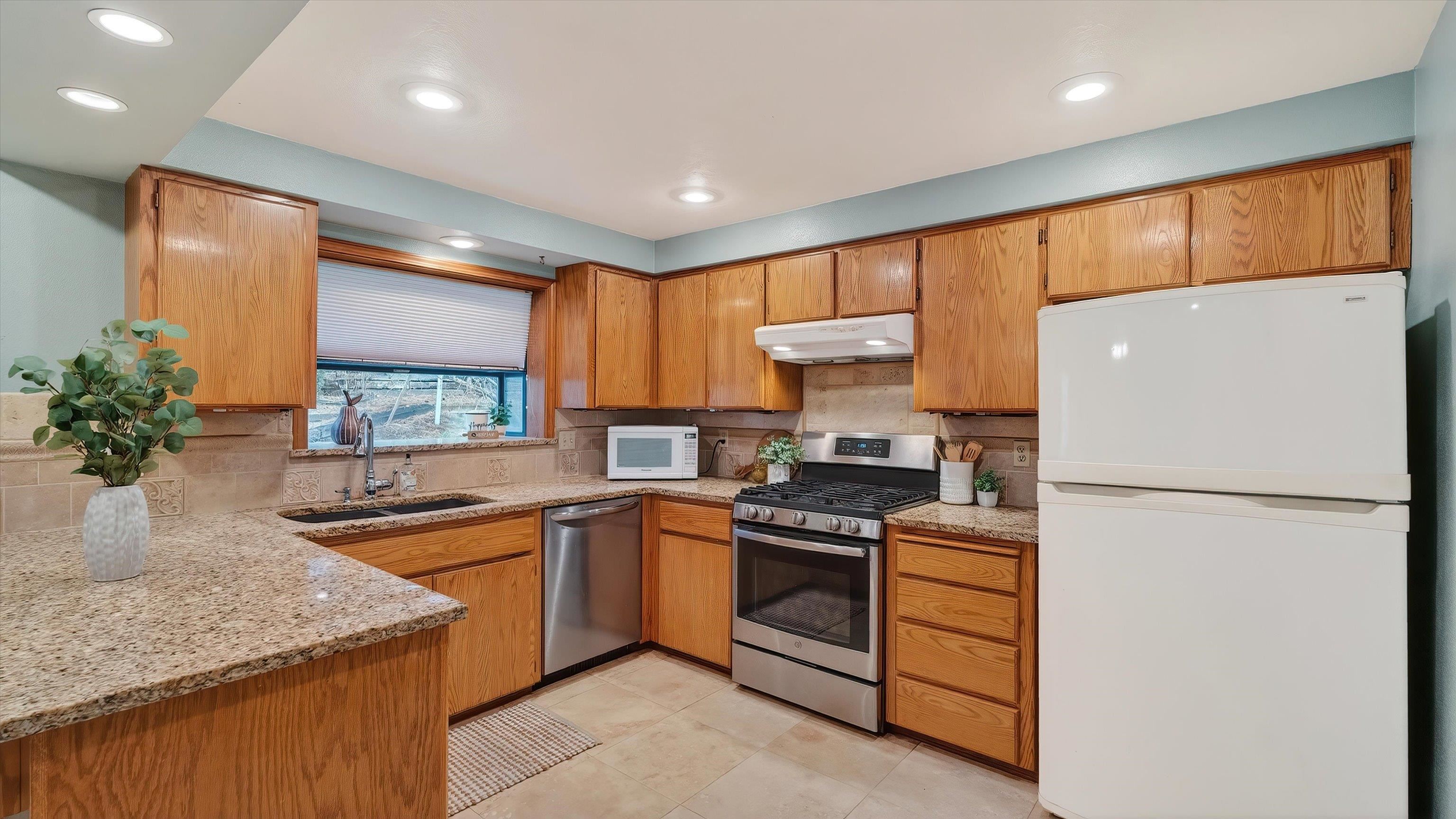 10120 N Fleetwood St - Photo 4