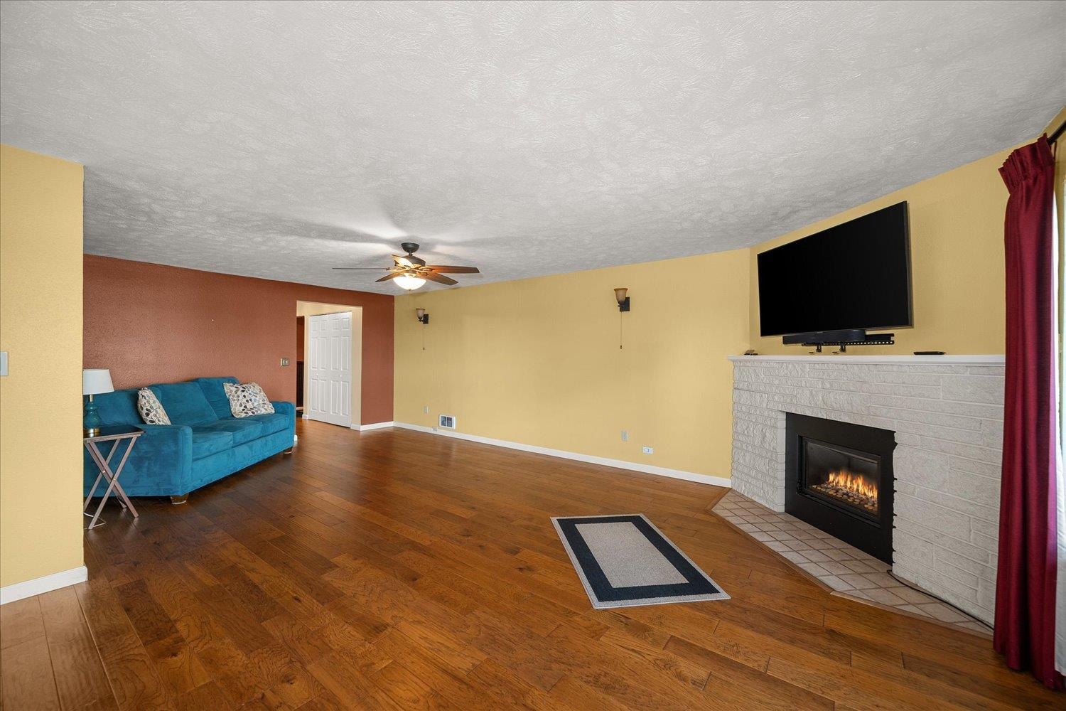 620 W 7th Ave - Photo 10