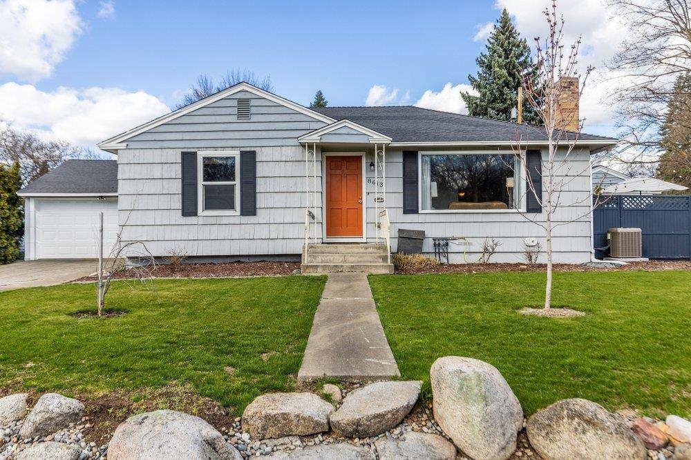 8613 E Bridgeport Ave - Photo 3