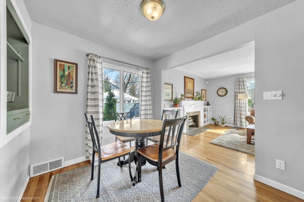 8613 E Bridgeport Ave - Photo 9