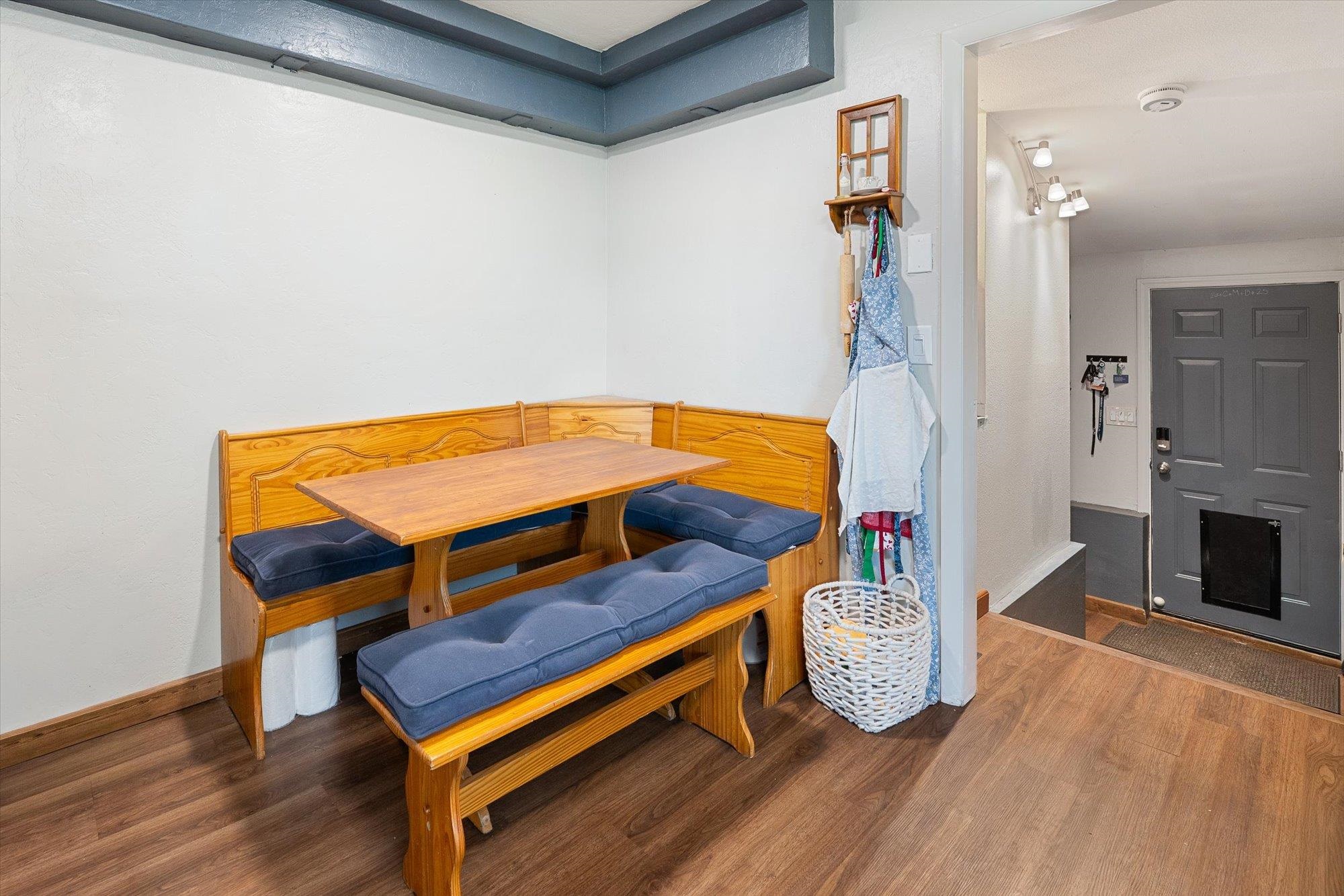 1611 E Bridgeport Ave - Photo 14