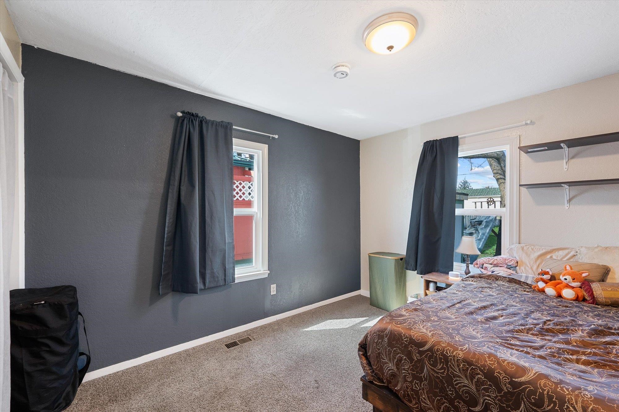 1611 E Bridgeport Ave - Photo 17