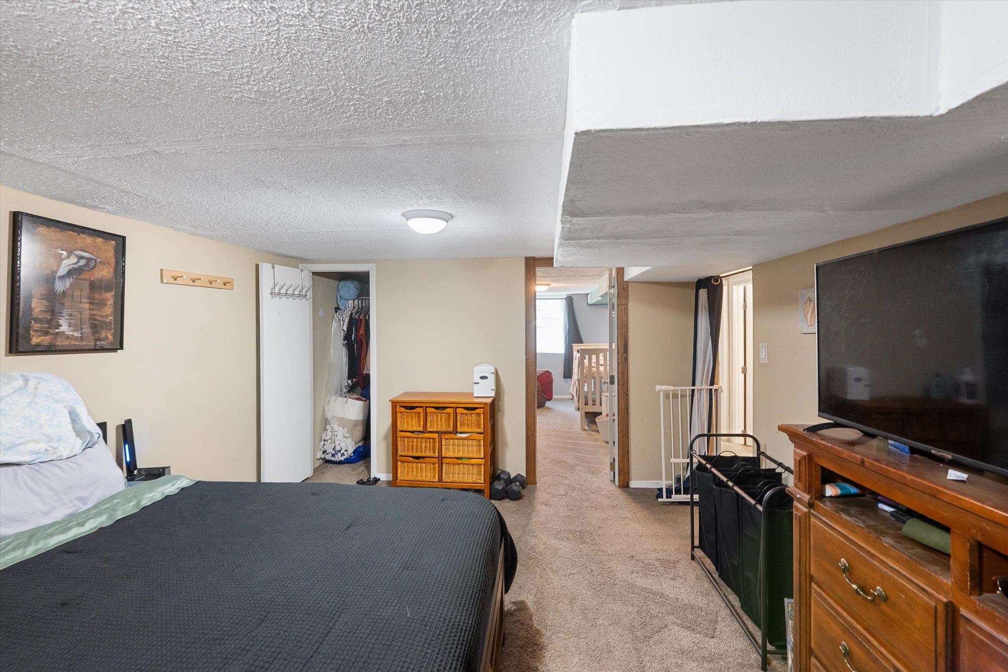 1611 E Bridgeport Ave - Photo 19