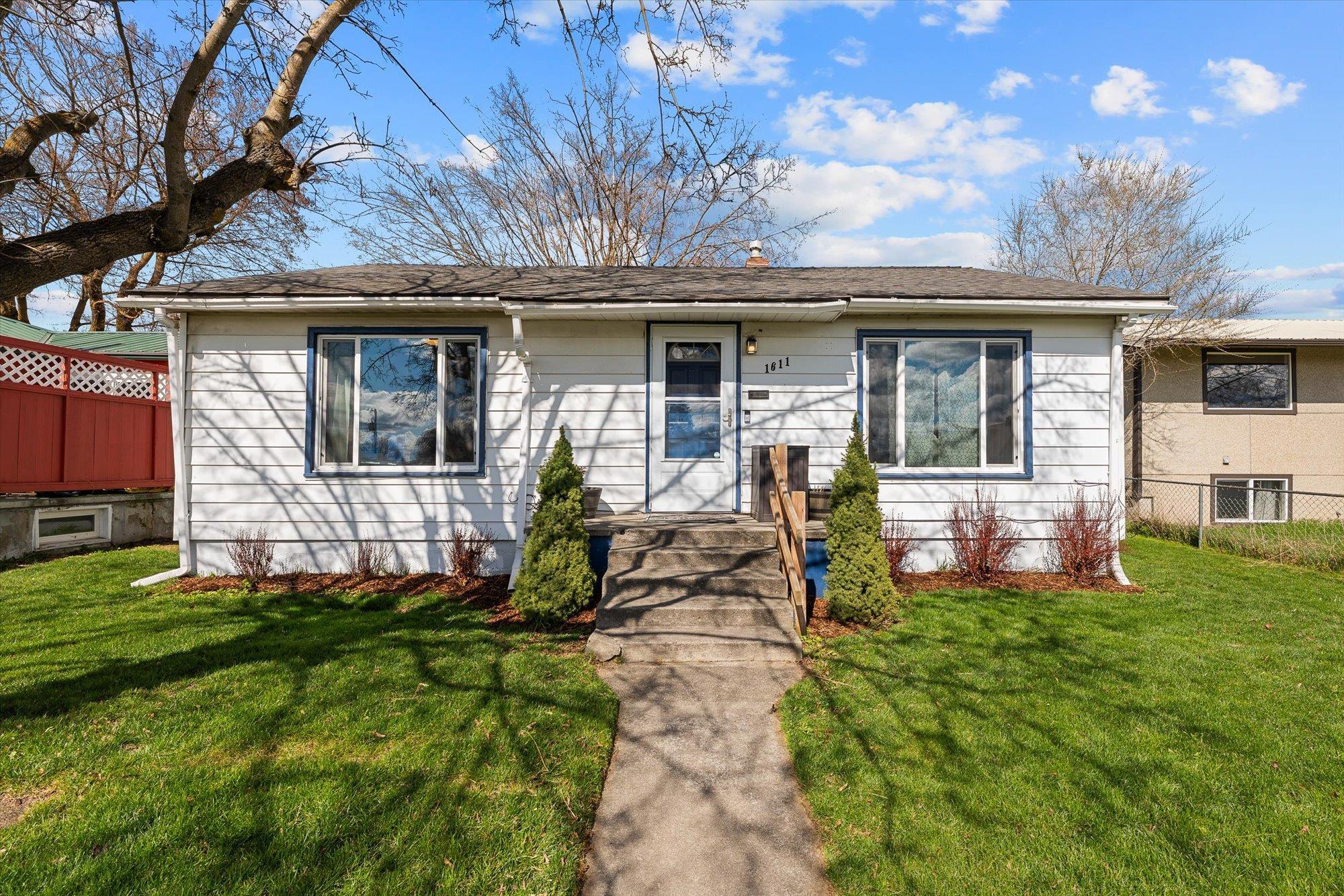 1611 E Bridgeport Ave - Photo 4