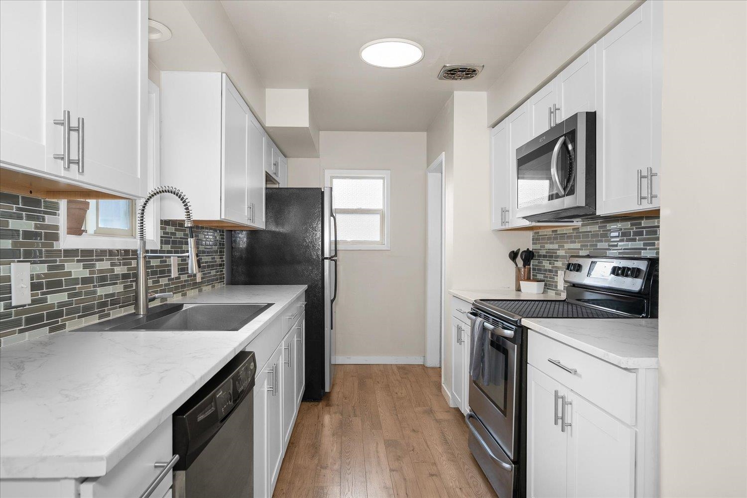 1907 N Nelson St - Photo 11