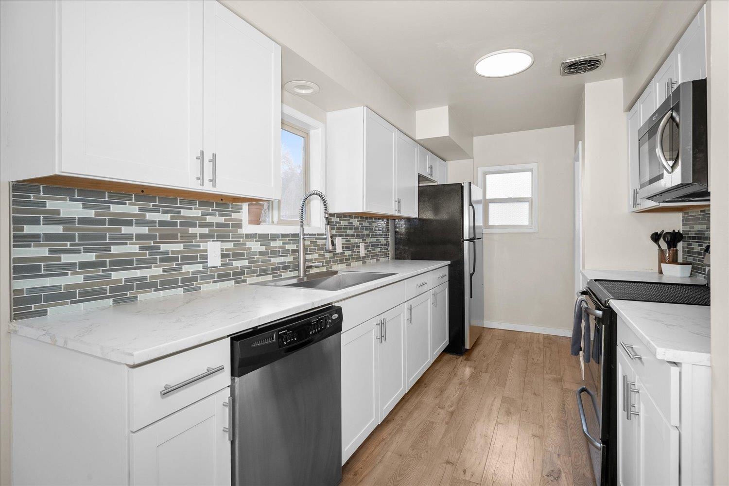 1907 N Nelson St - Photo 12