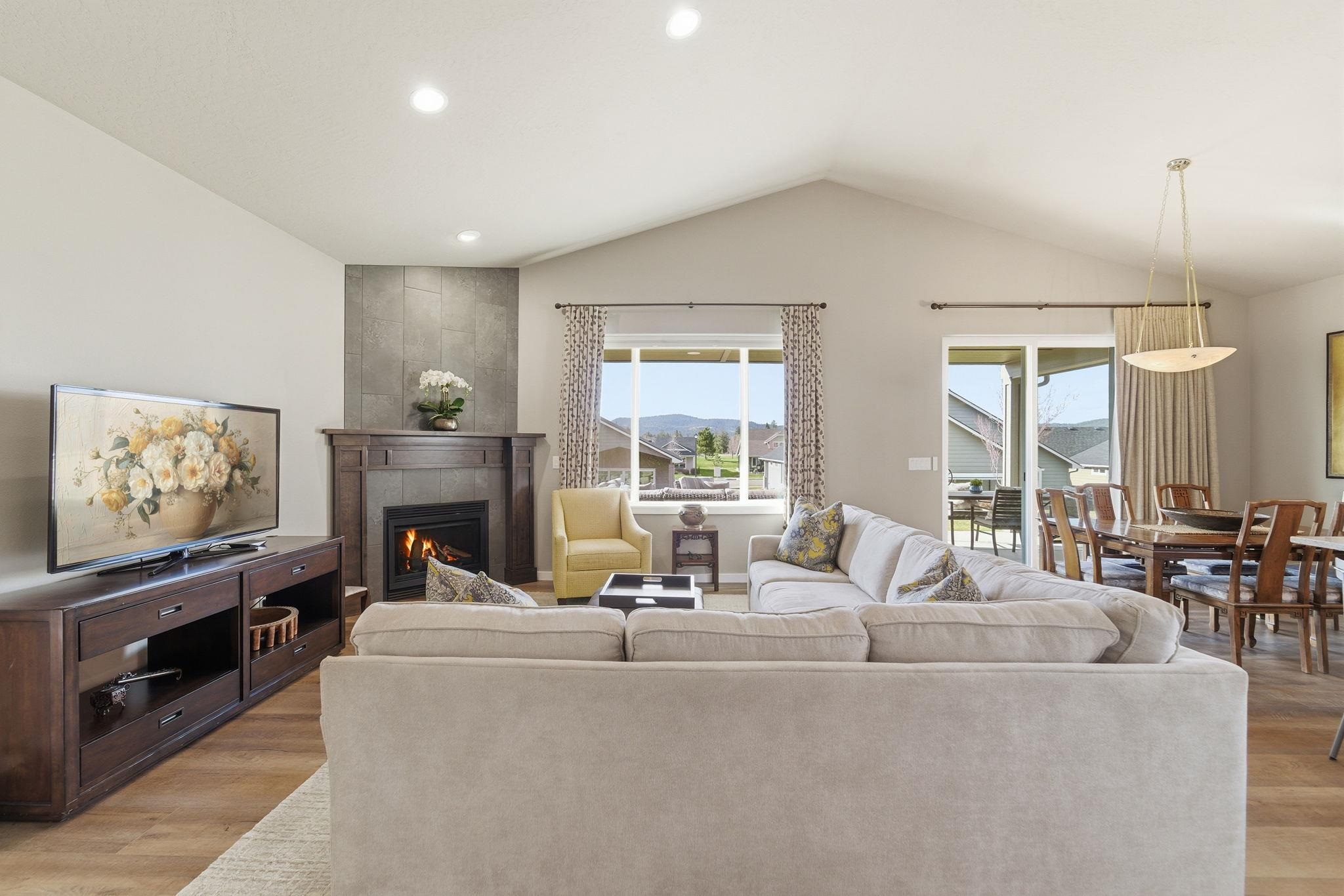2655 N Rydal Ln - Photo 5