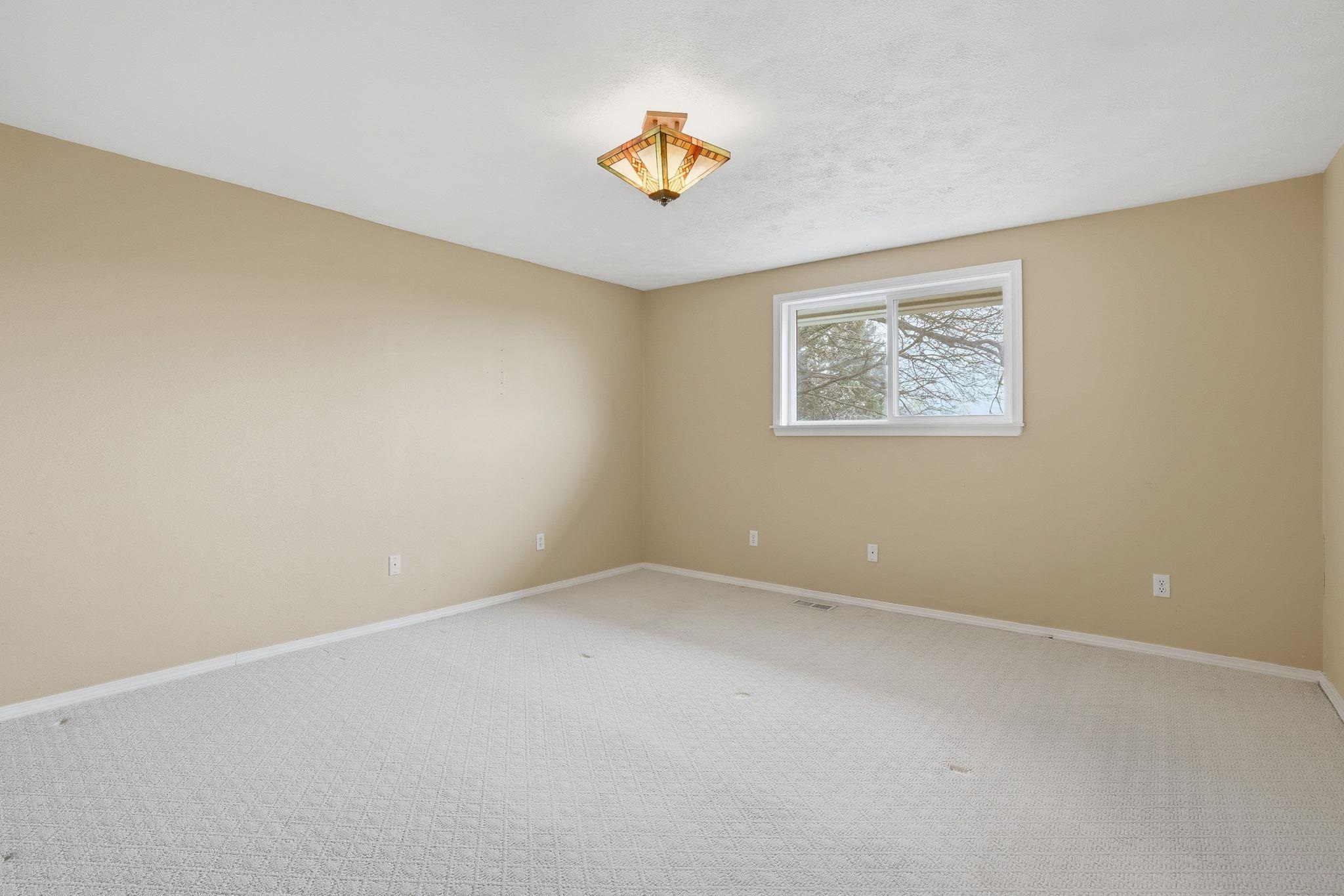 11116 E Fruit Hill Rd - Photo 9