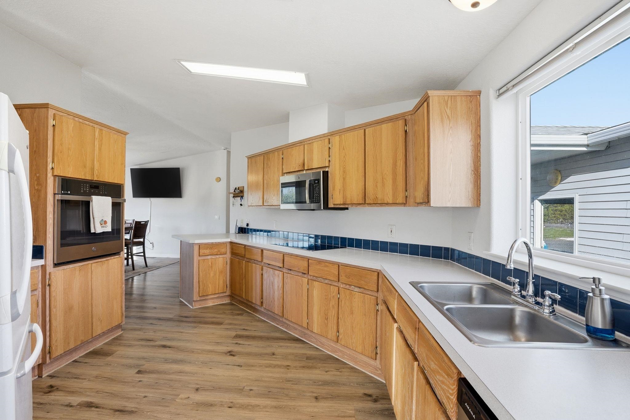 7684 Adams Drive Way - Photo 14