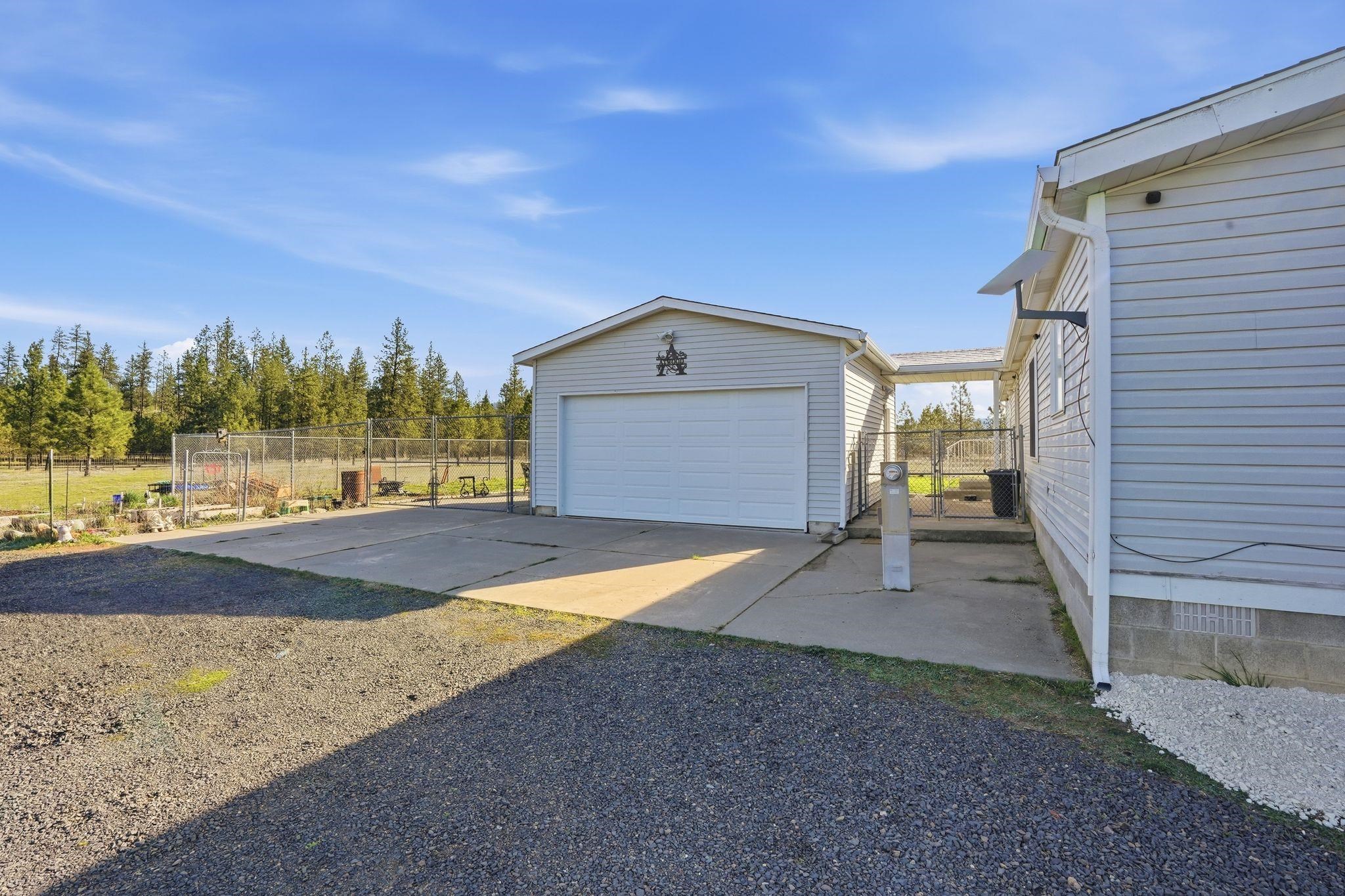 7684 Adams Drive Way - Photo 23