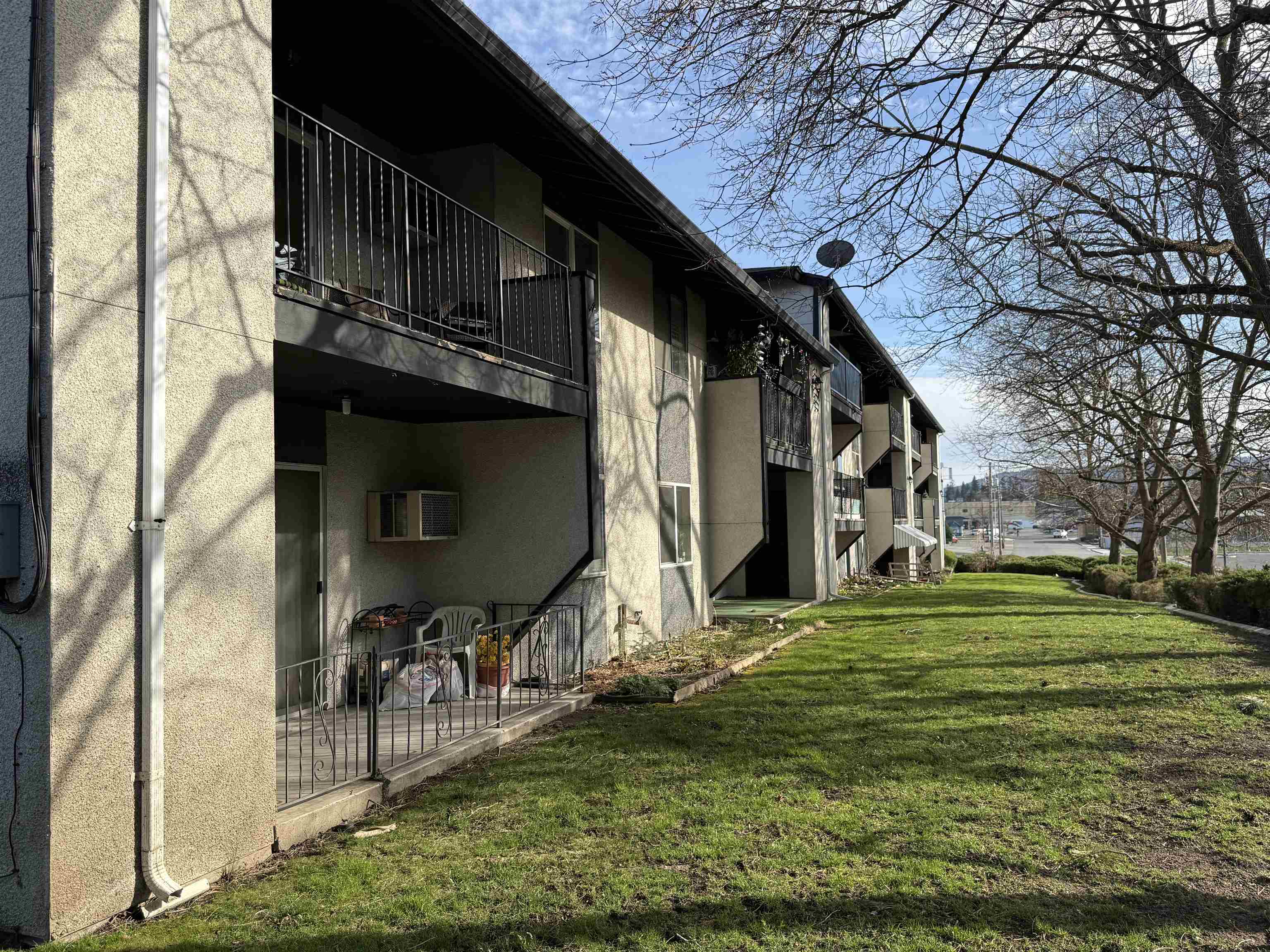 10409 E Main Ave - Photo 17