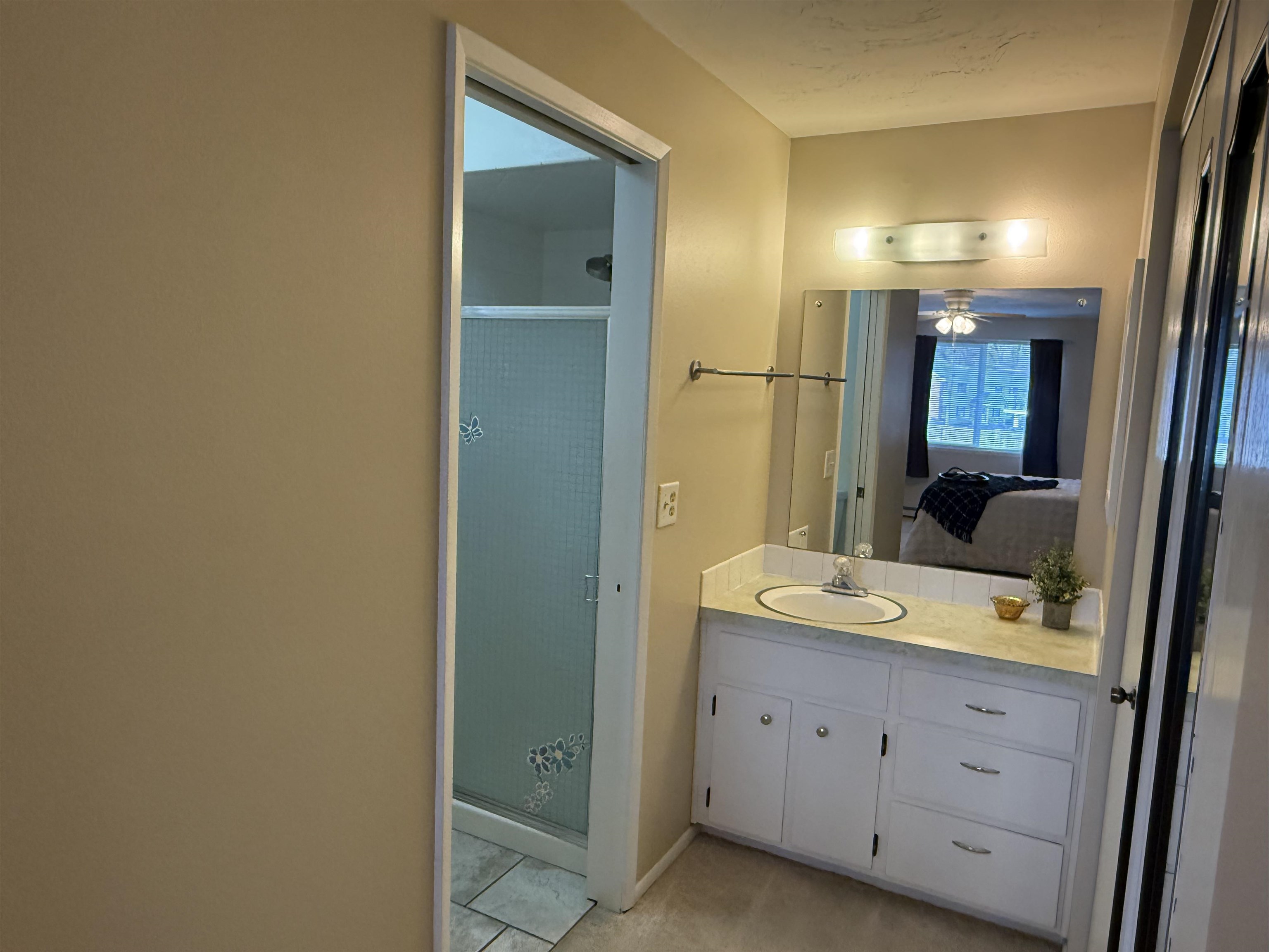10409 E Main Ave - Photo 9
