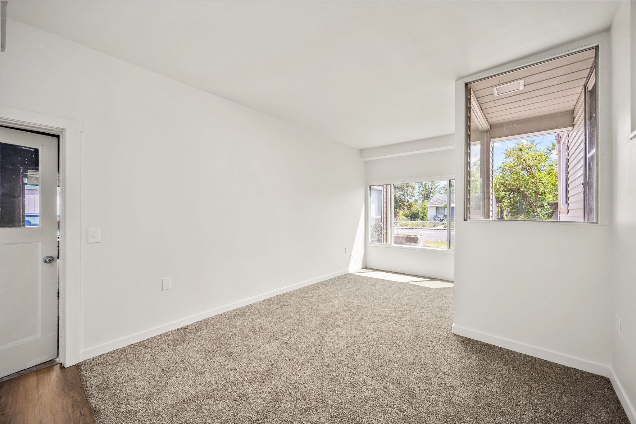 2603 E Wellesley Ave - Photo 17