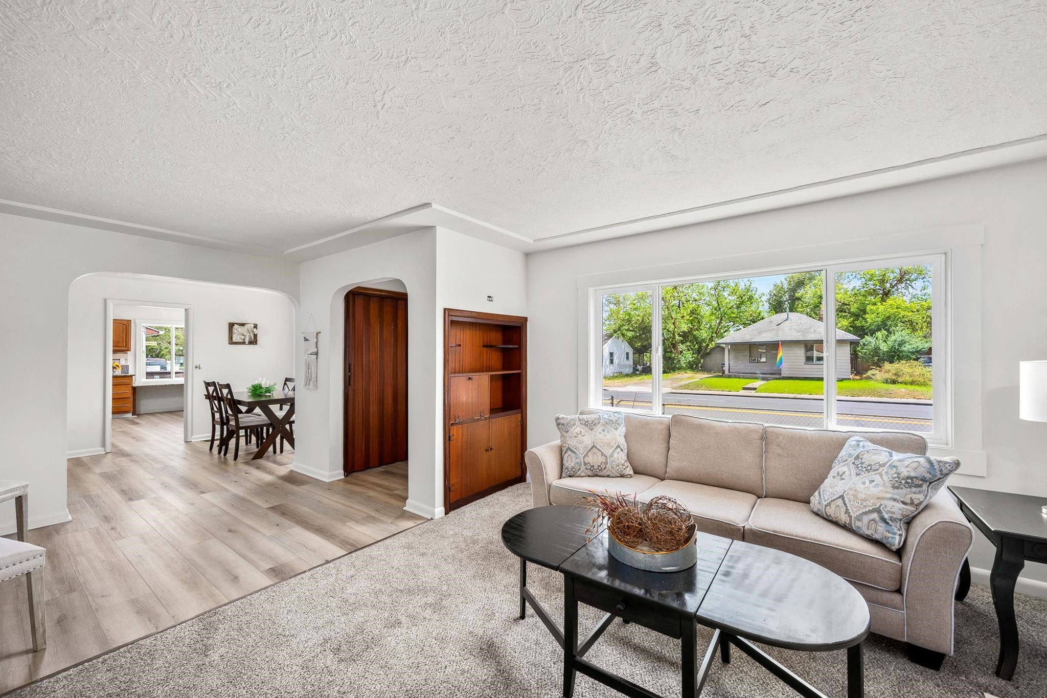 2603 E Wellesley Ave - Photo 6