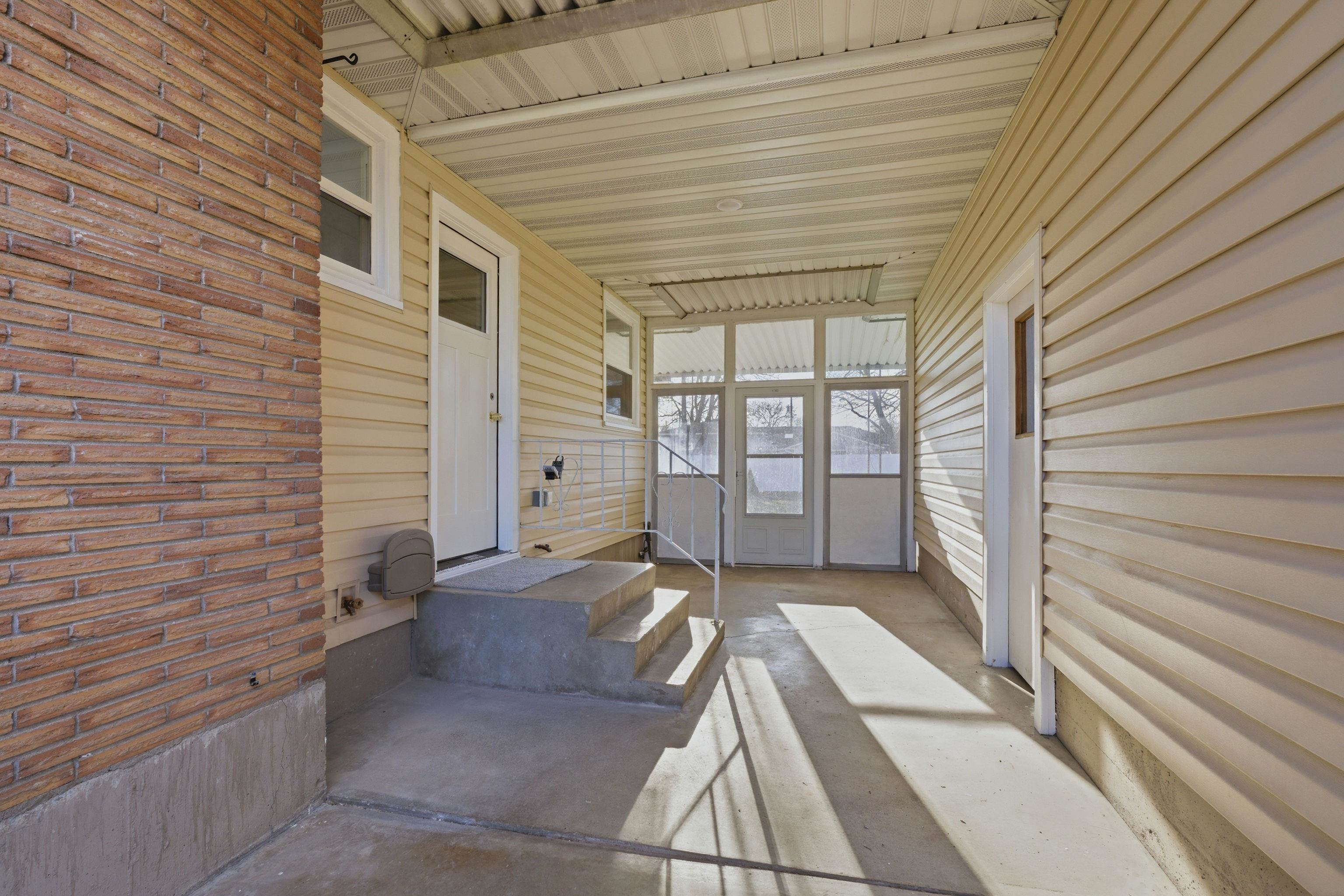 1021 N Willow Rd - Photo 28