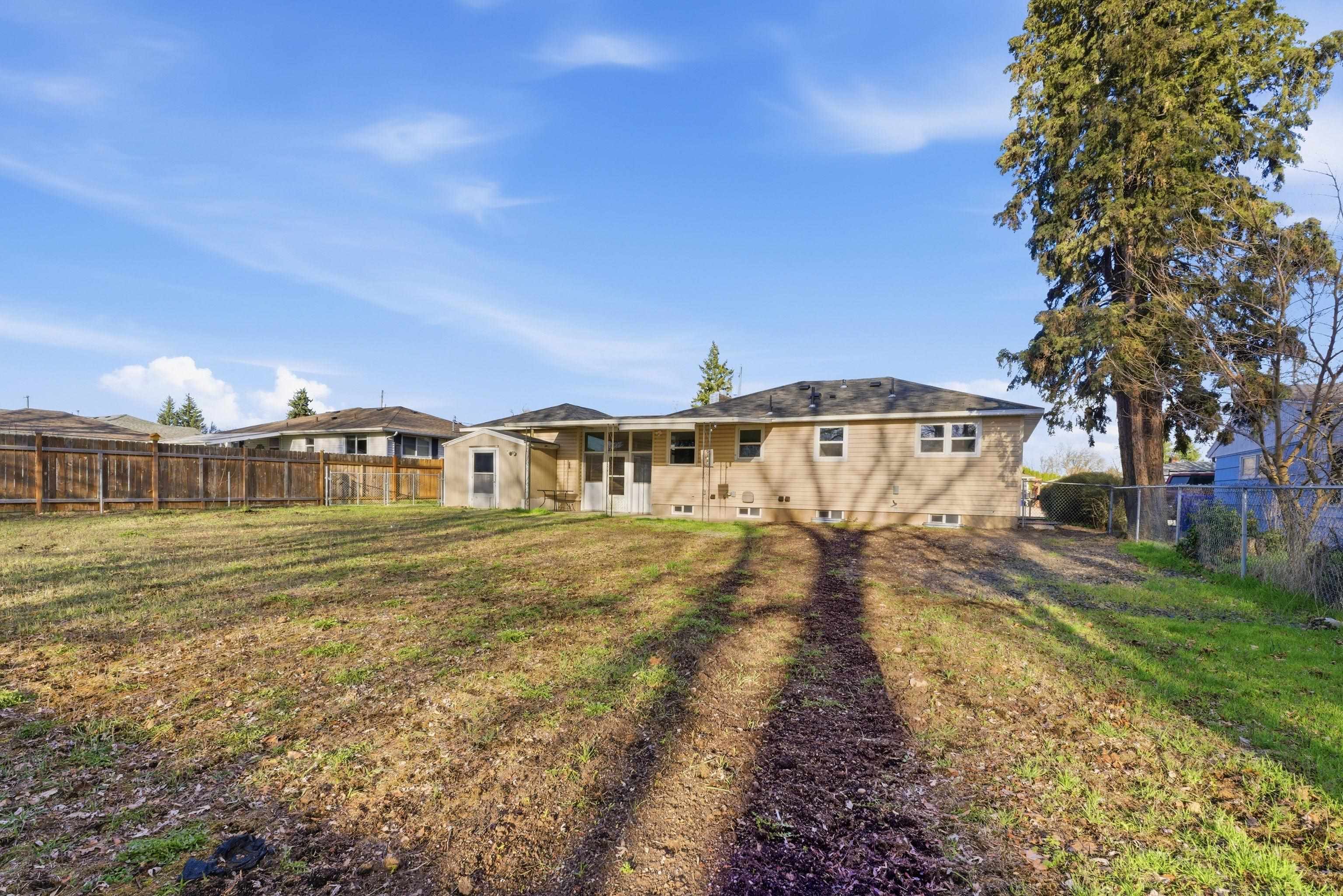 1021 N Willow Rd - Photo 31