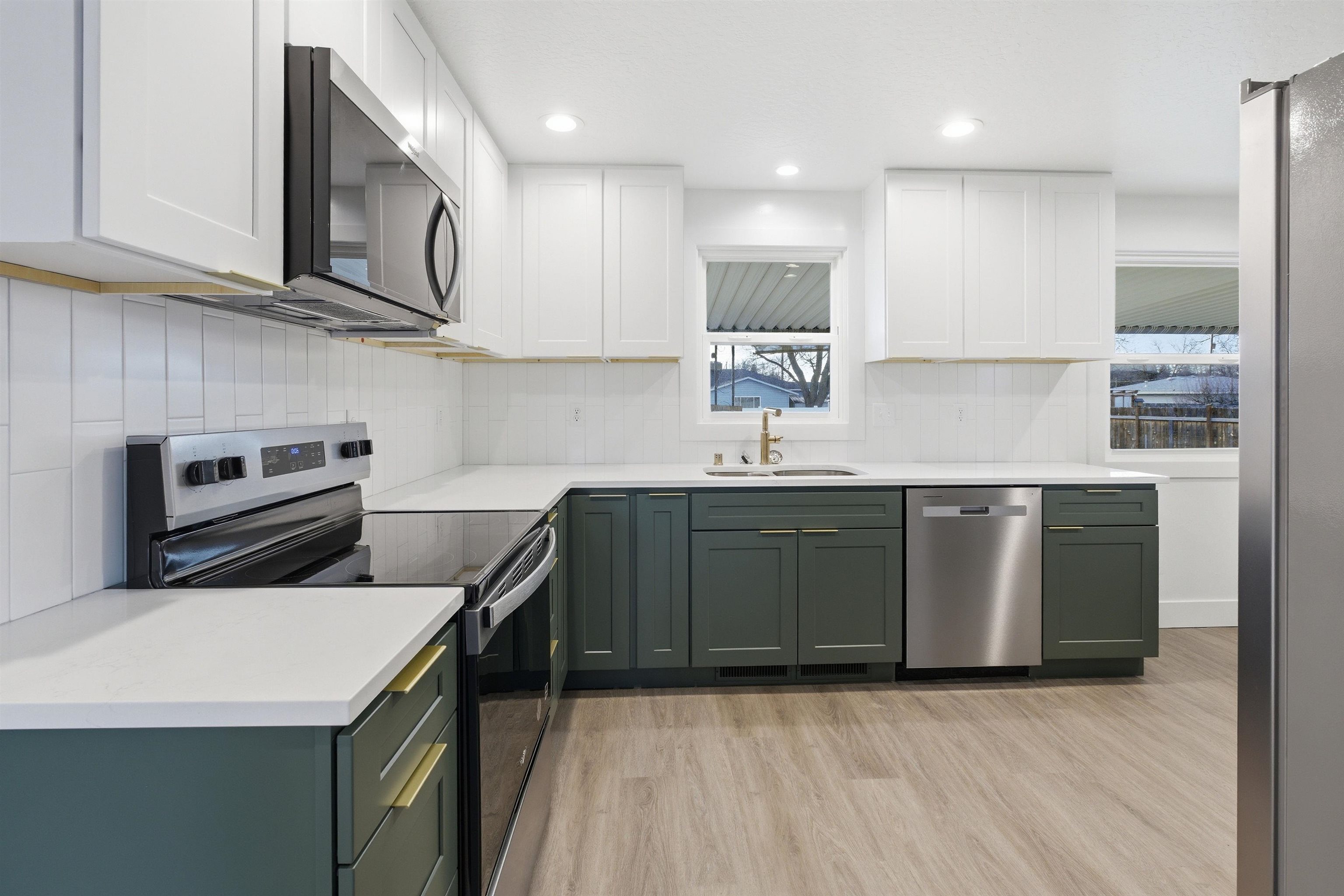 1021 N Willow Rd - Photo 5