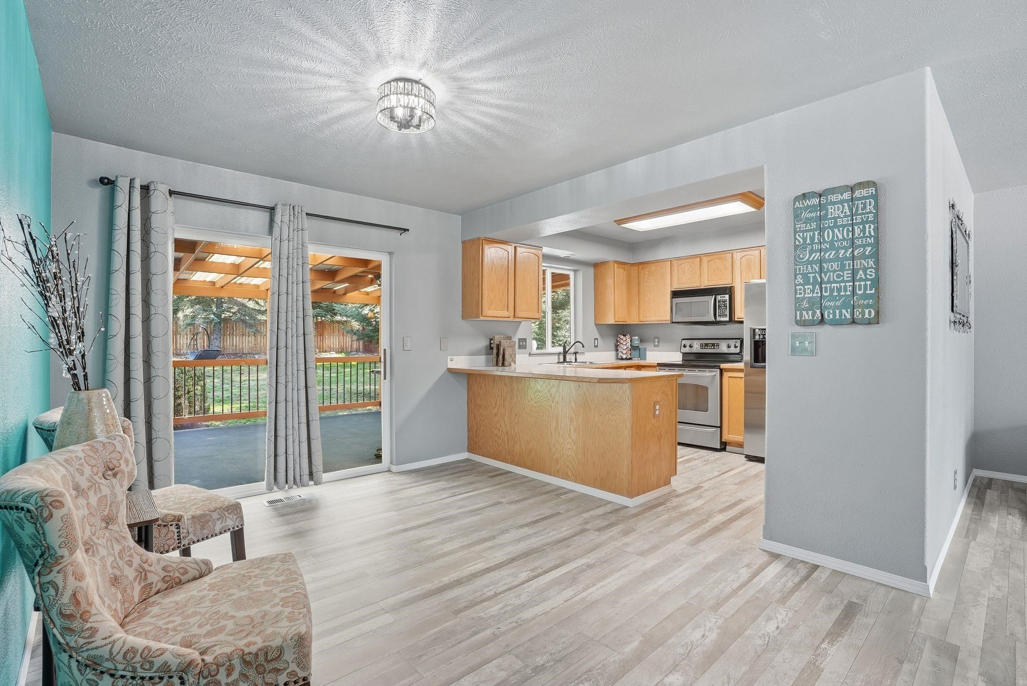 37714 N Sheets Rd - Photo 7