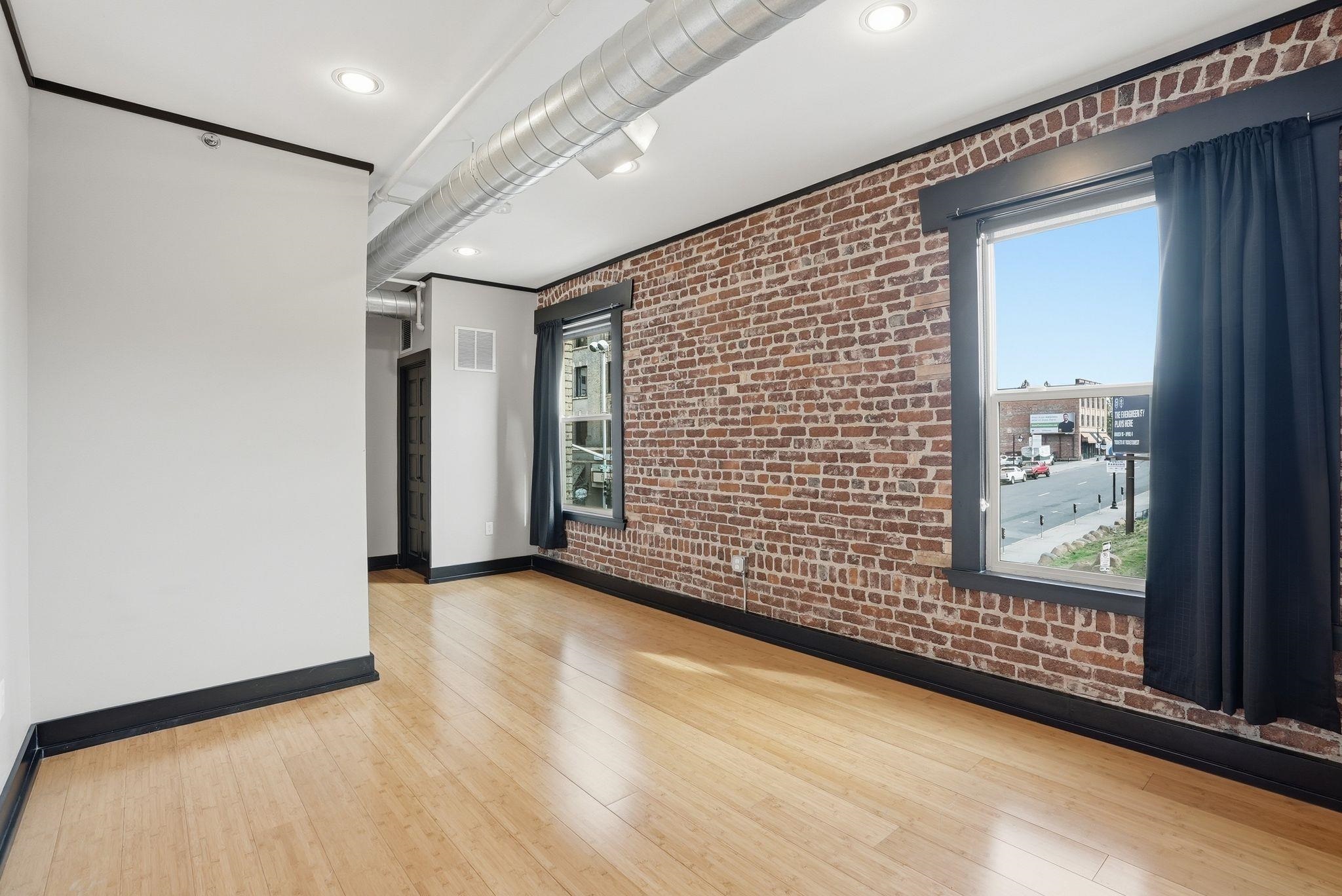 401 W 1st Ave - Photo 19