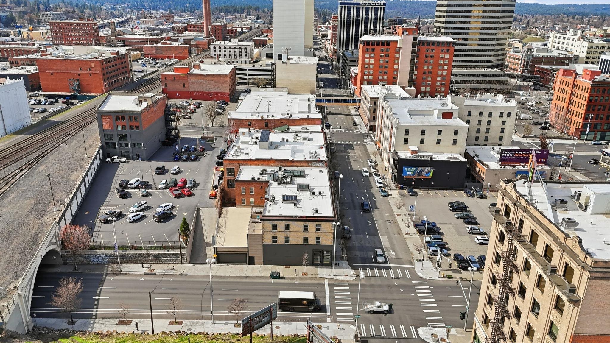 401 W 1st Ave - Photo 32