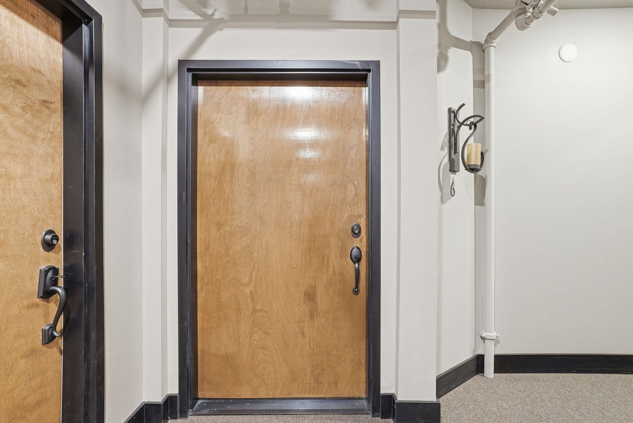 401 W 1st Ave - Photo 5