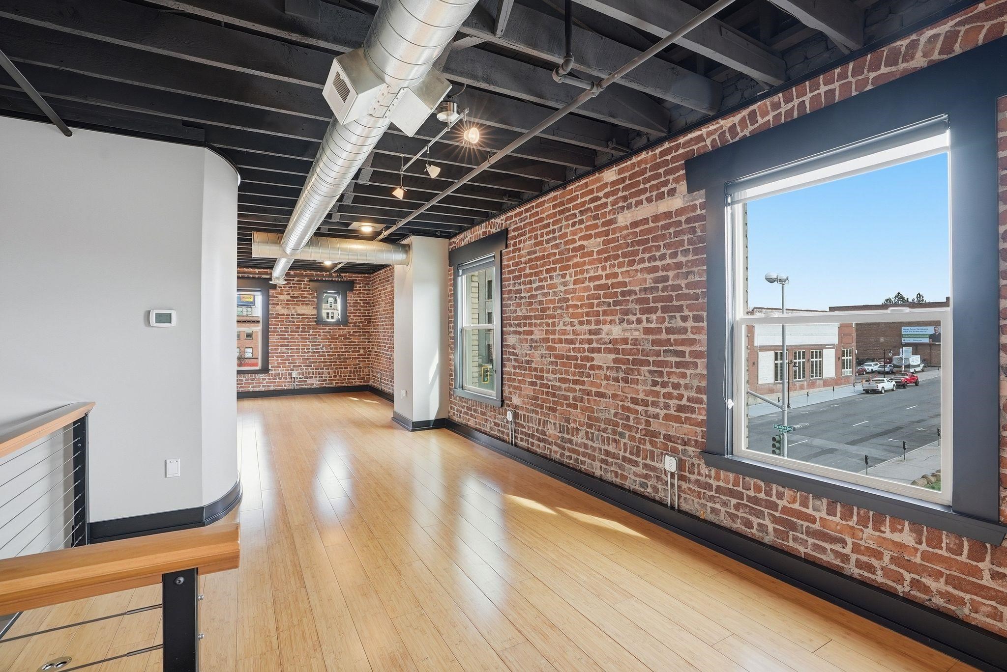 401 W 1st Ave - Photo 8