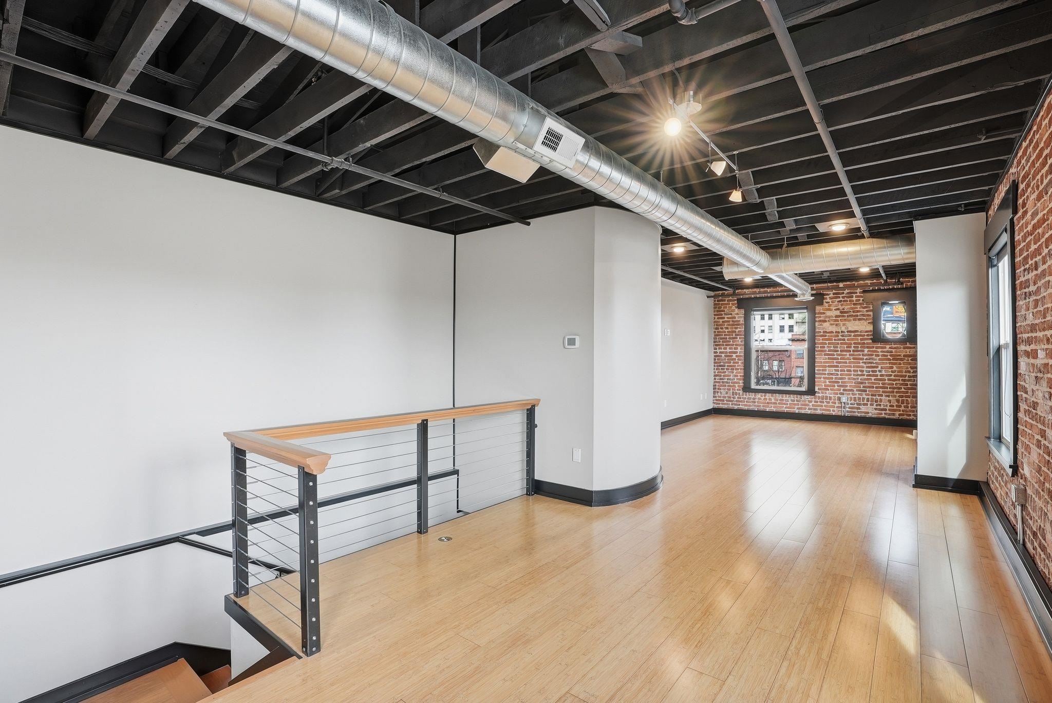 401 W 1st Ave - Photo 9